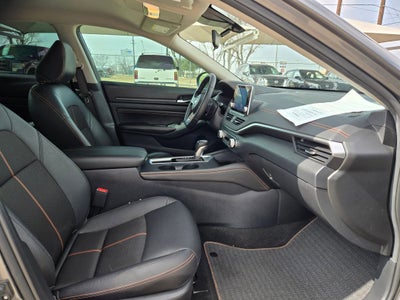 2020 Nissan ALTIMA SR