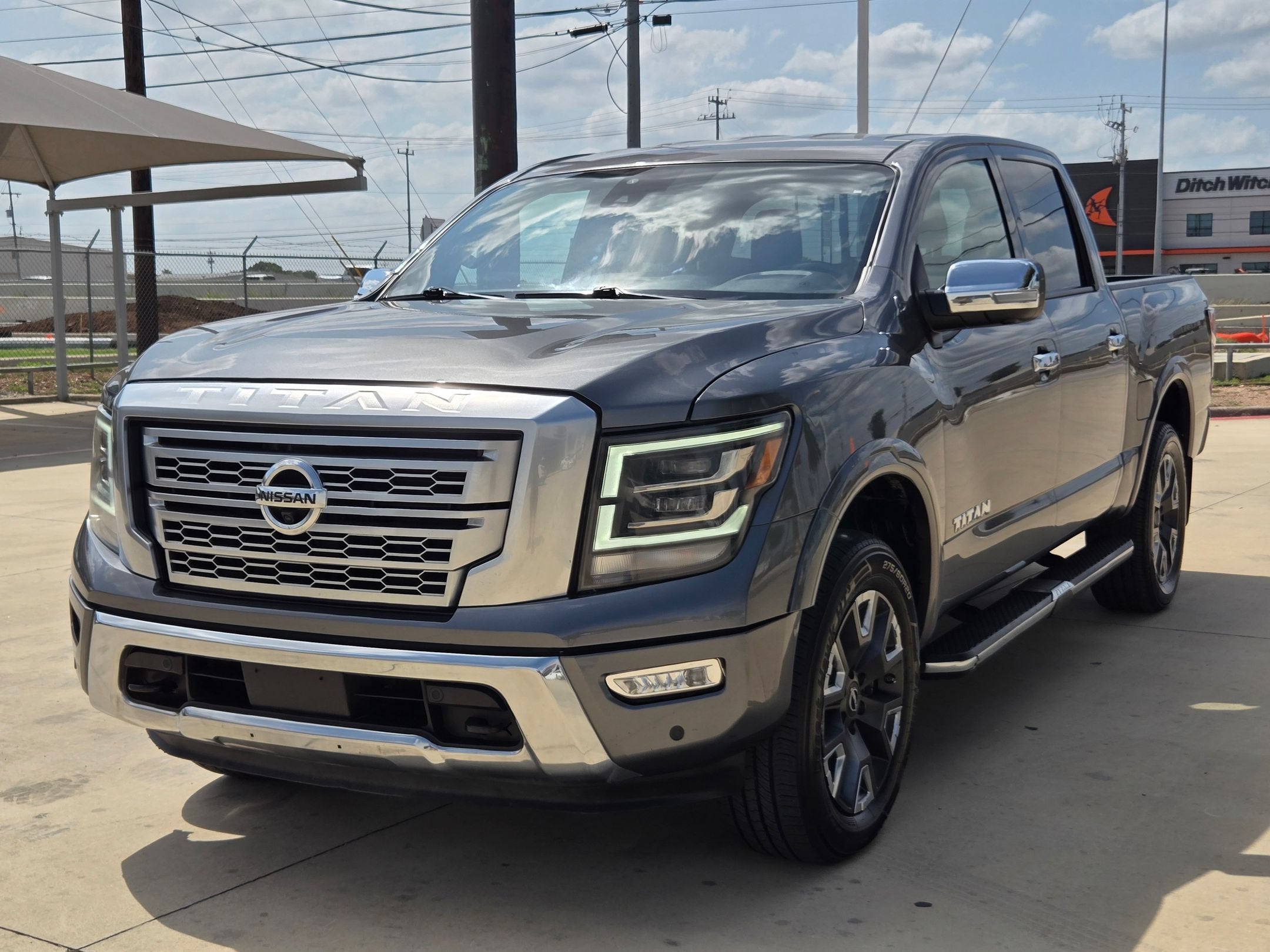 2023 Nissan TITAN PLATINUM RESERVE