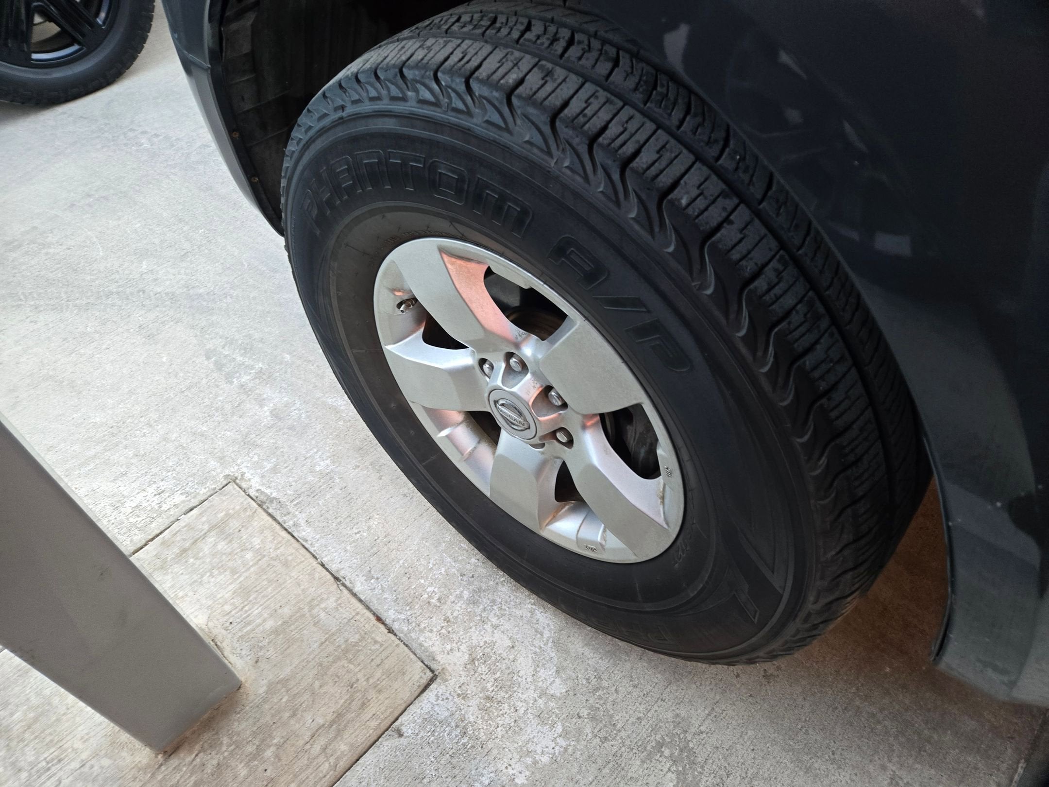 2012 Nissan FRONTIER SV