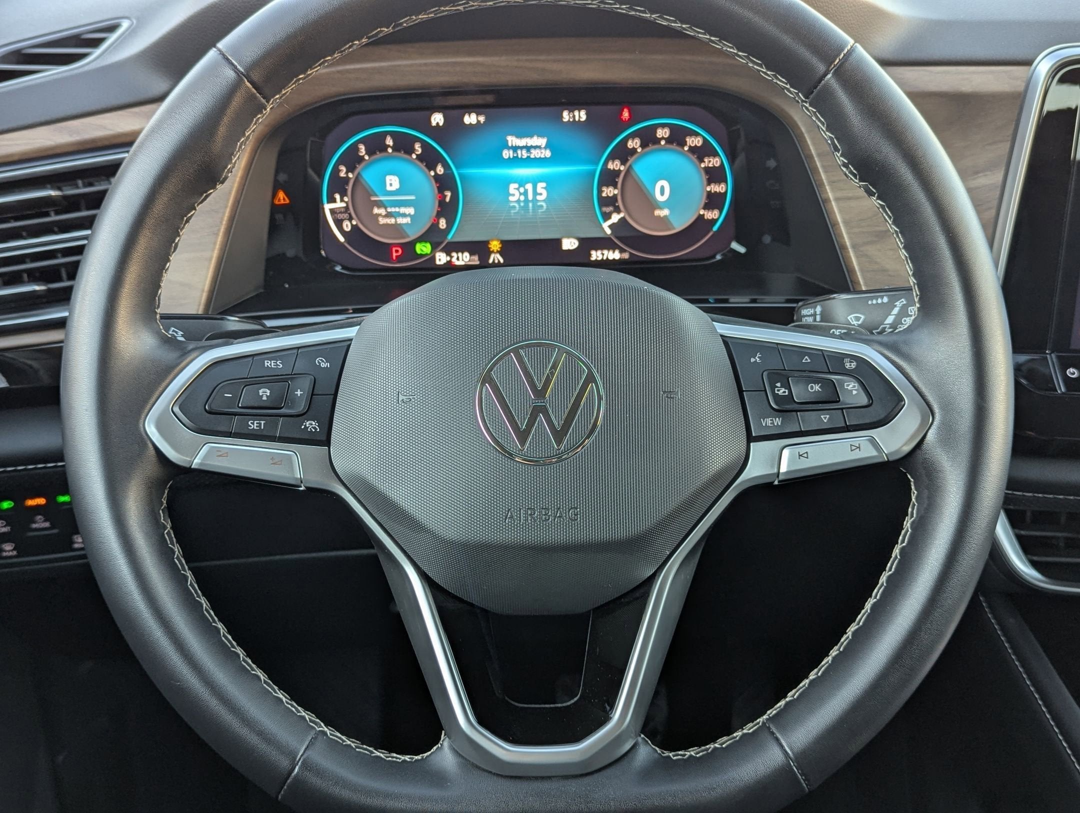 2025 Volkswagen ATLAS 2.0T SE w/Technology