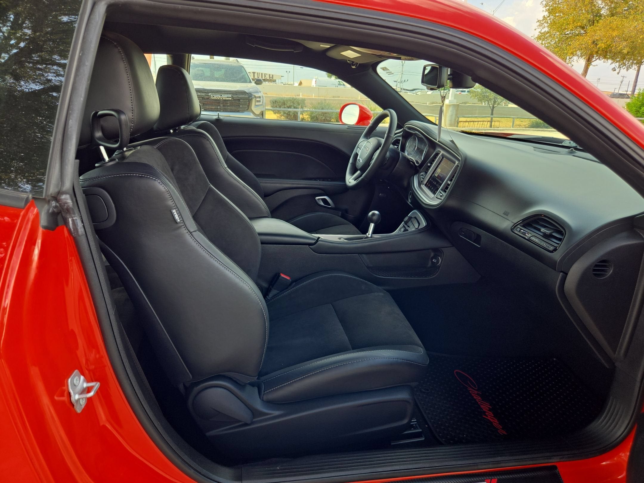 2022 Dodge CHALLENGER RT