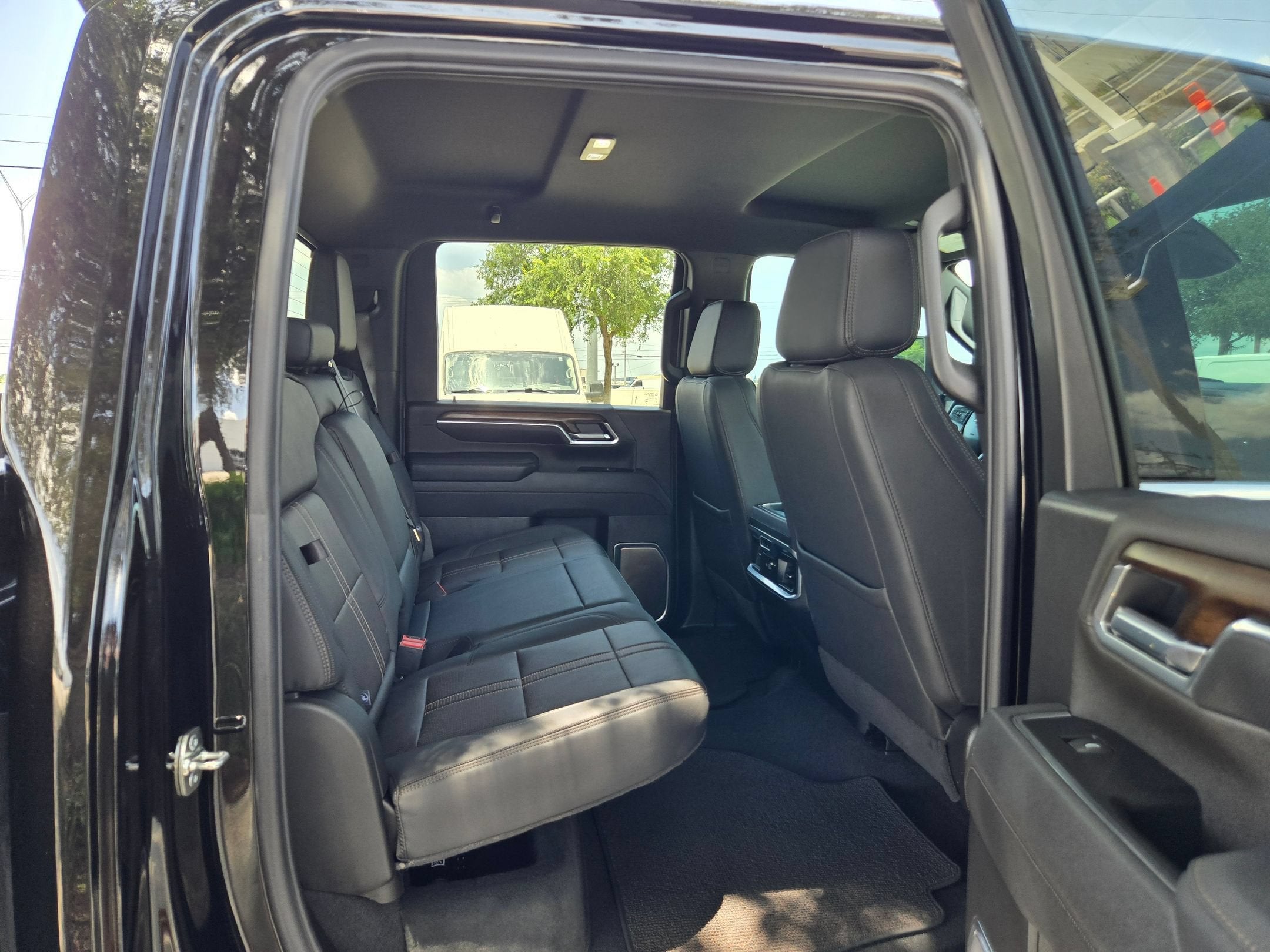 2025 Chevrolet SILVERADO HD HIGH COUNTRY