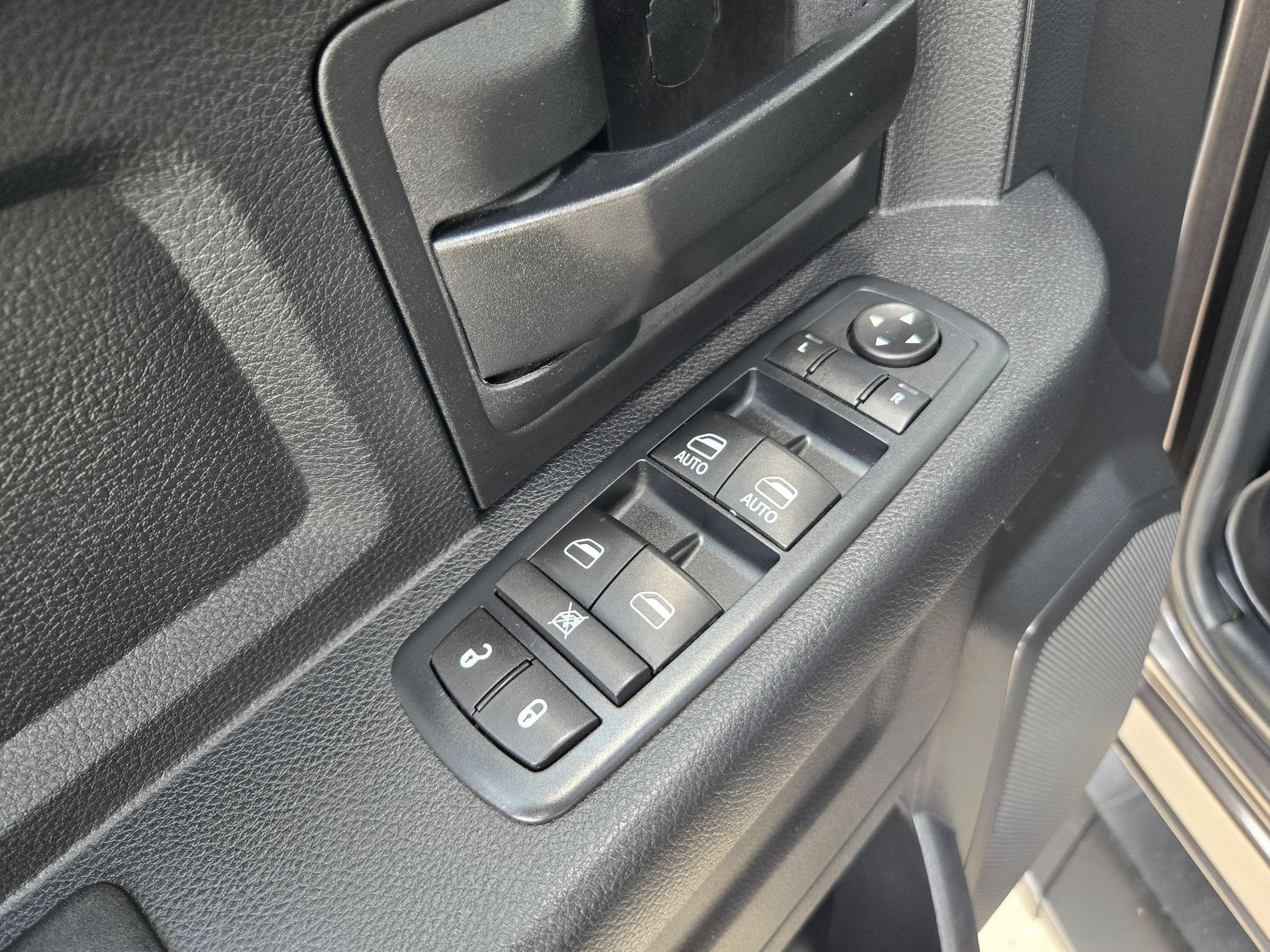 2016 RAM 2500 TRADESMAN