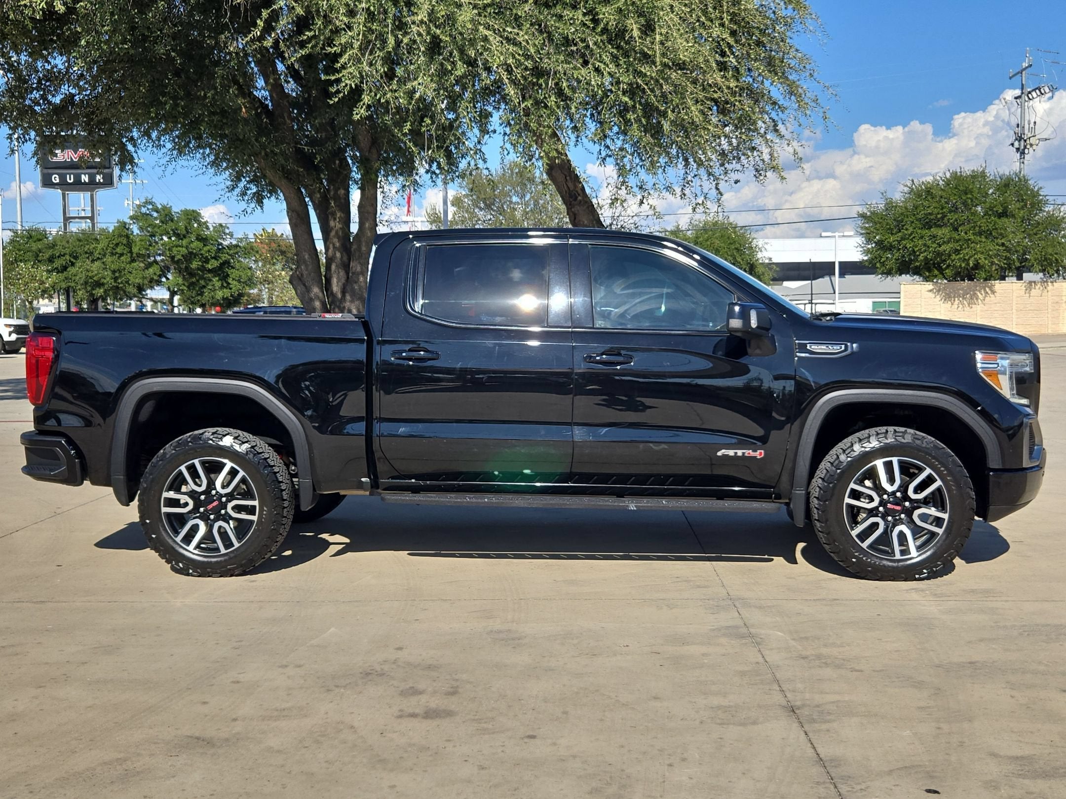 2021 GMC SIERRA 1500 AT4