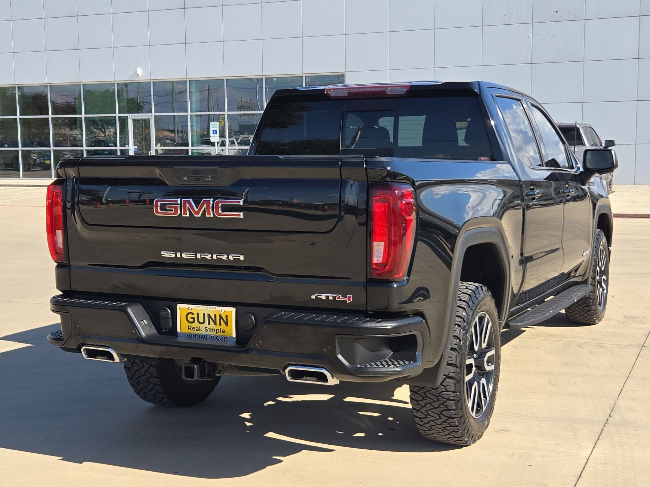 2021 GMC SIERRA 1500 AT4