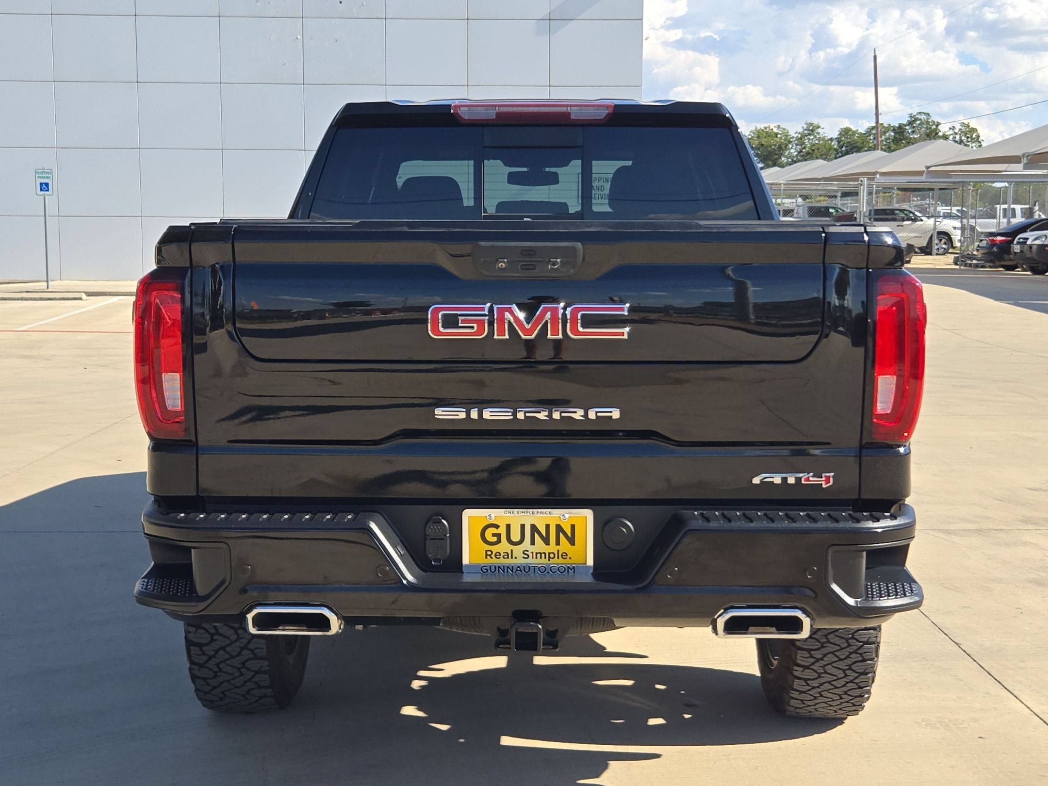 2021 GMC SIERRA 1500 AT4