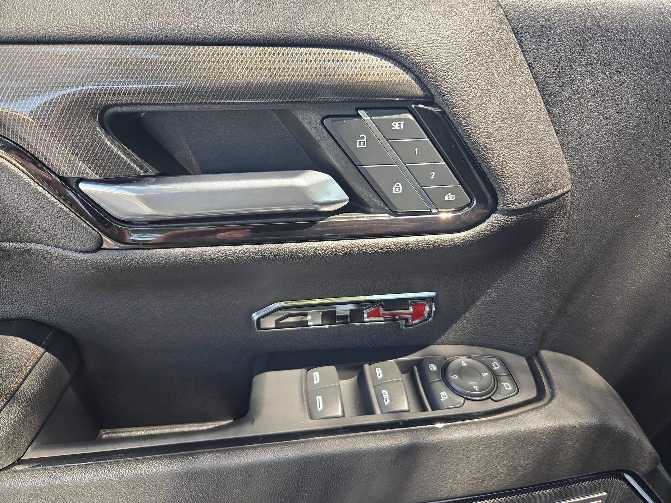 2022 GMC SIERRA 1500 AT4