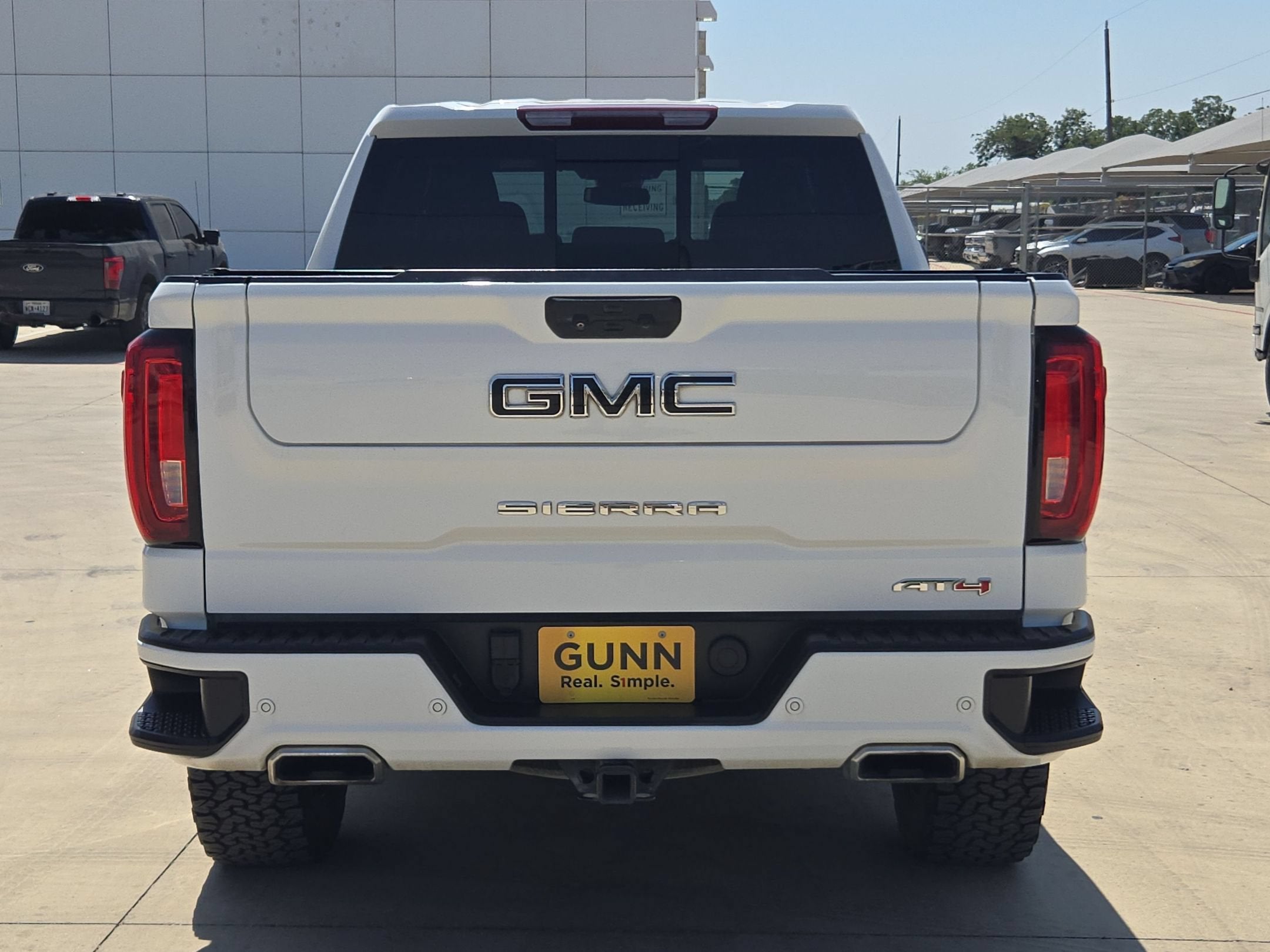 2022 GMC SIERRA 1500 AT4
