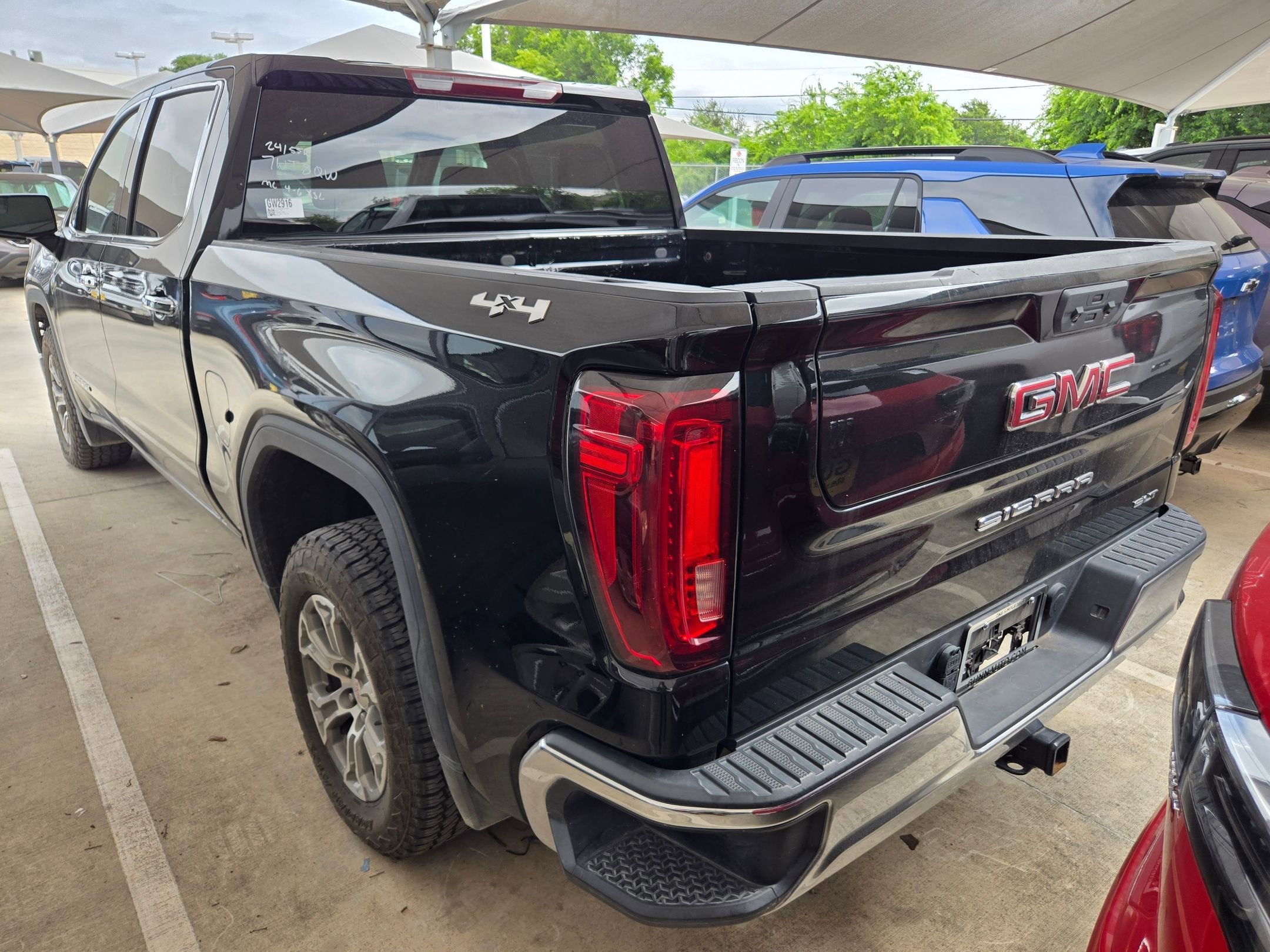 2024 GMC SIERRA 1500 SLT