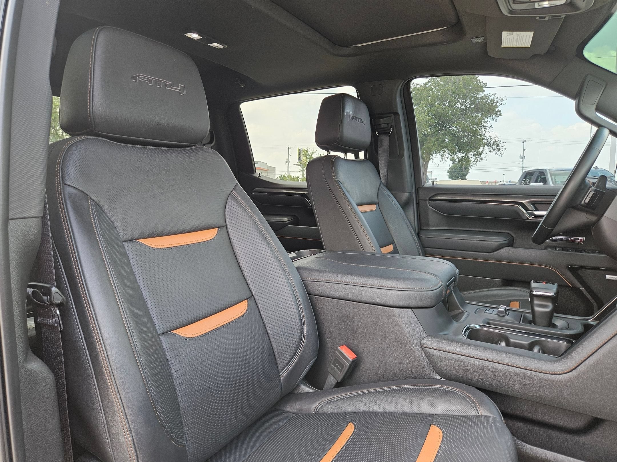 2025 GMC SIERRA 1500 AT4