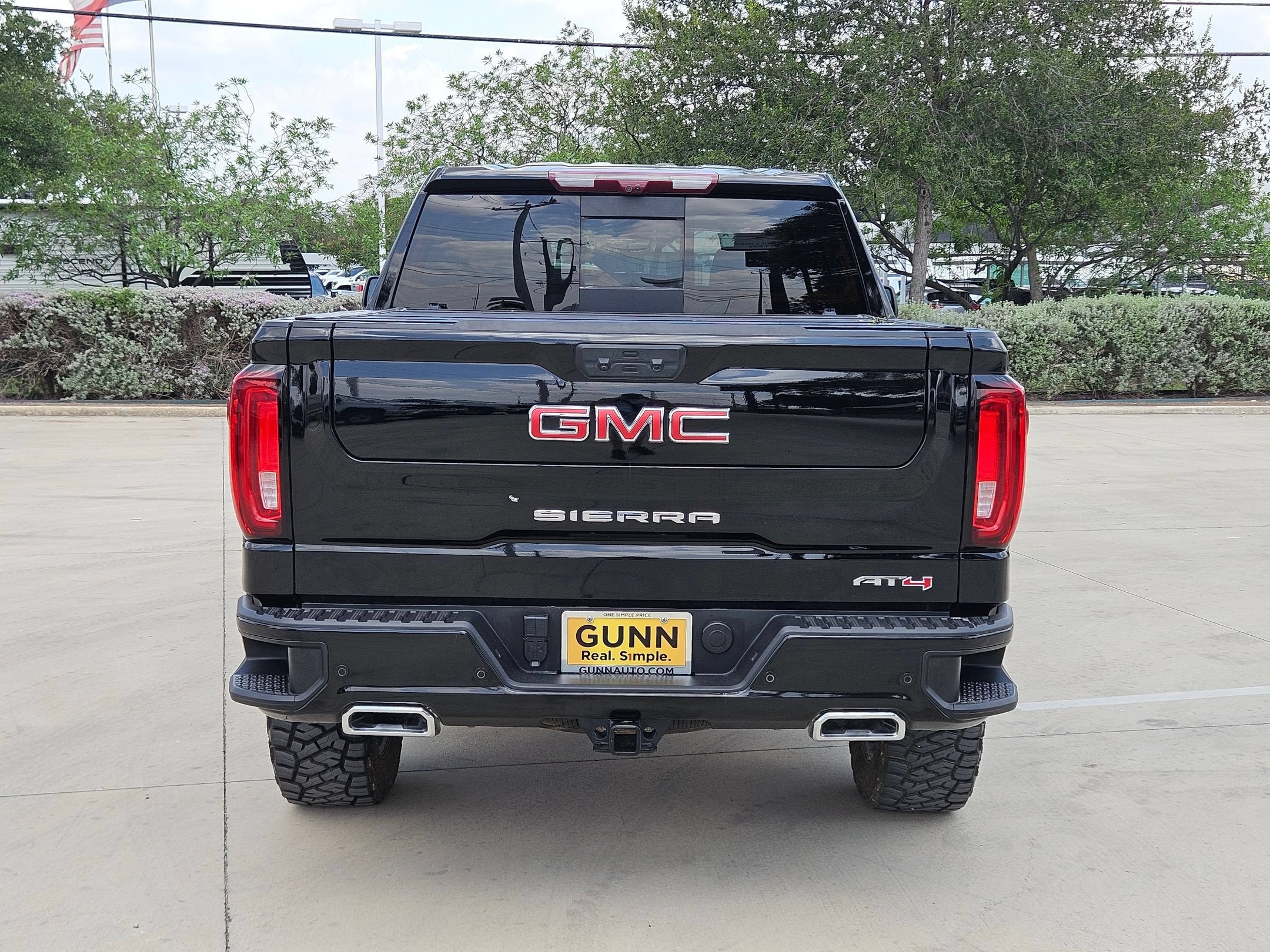 2025 GMC SIERRA 1500 AT4