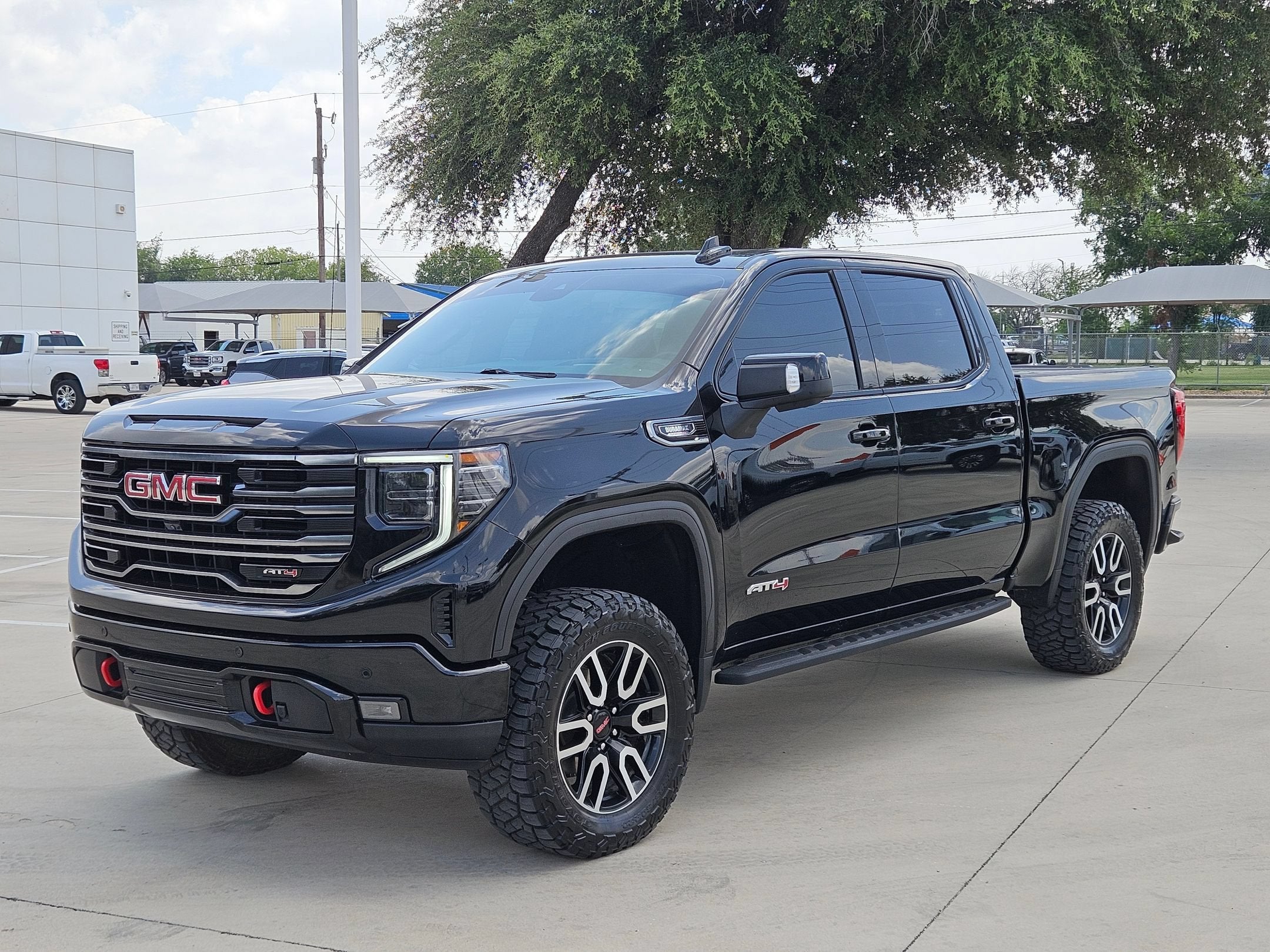 2025 GMC SIERRA 1500 AT4