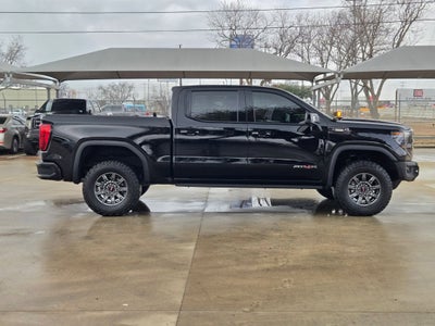 2025 GMC SIERRA 1500 AT4X