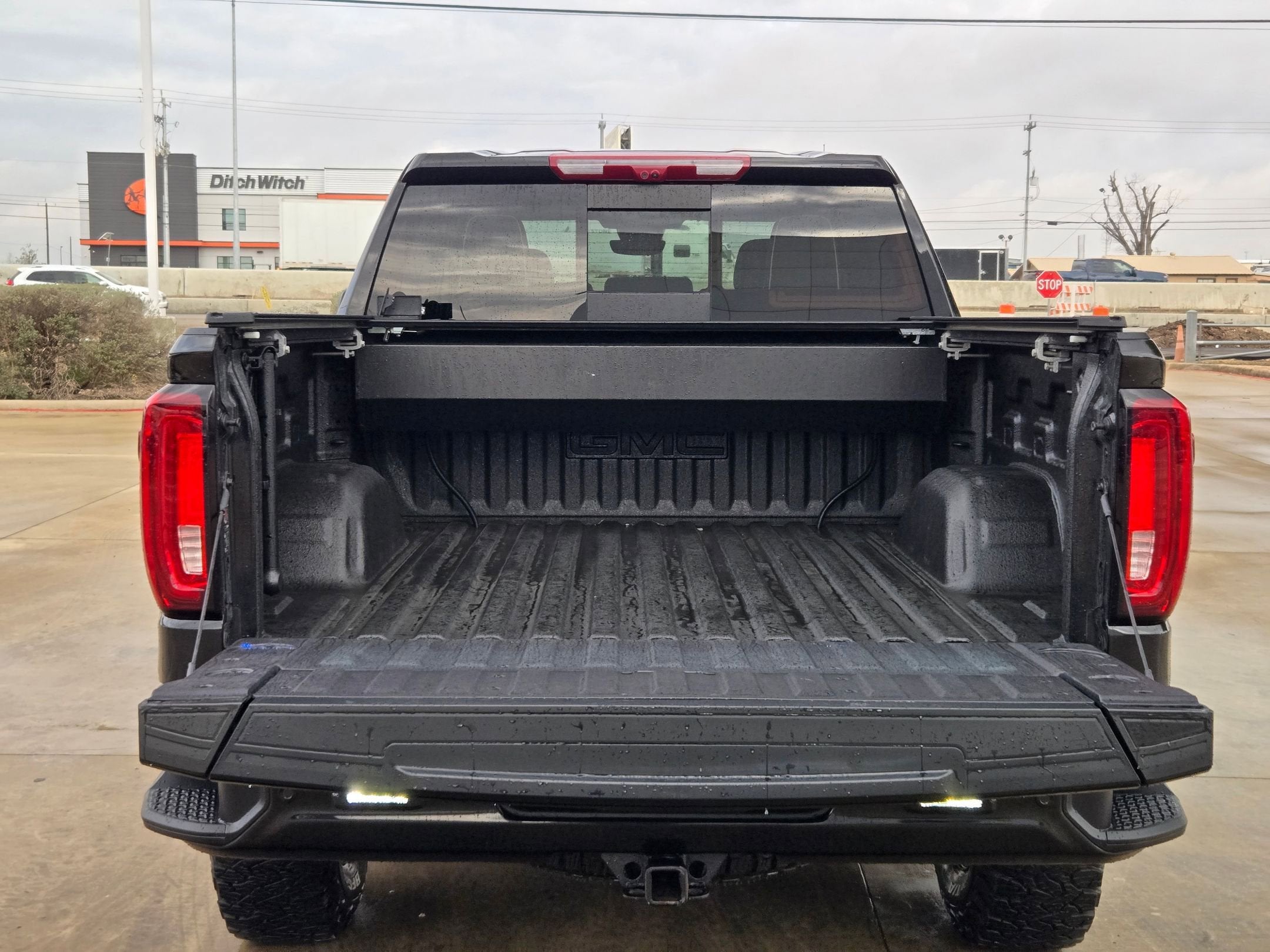 2025 GMC SIERRA 1500 AT4X