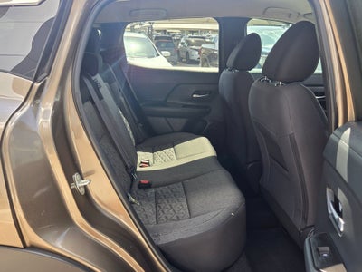 2025 Nissan KICKS MPV SV