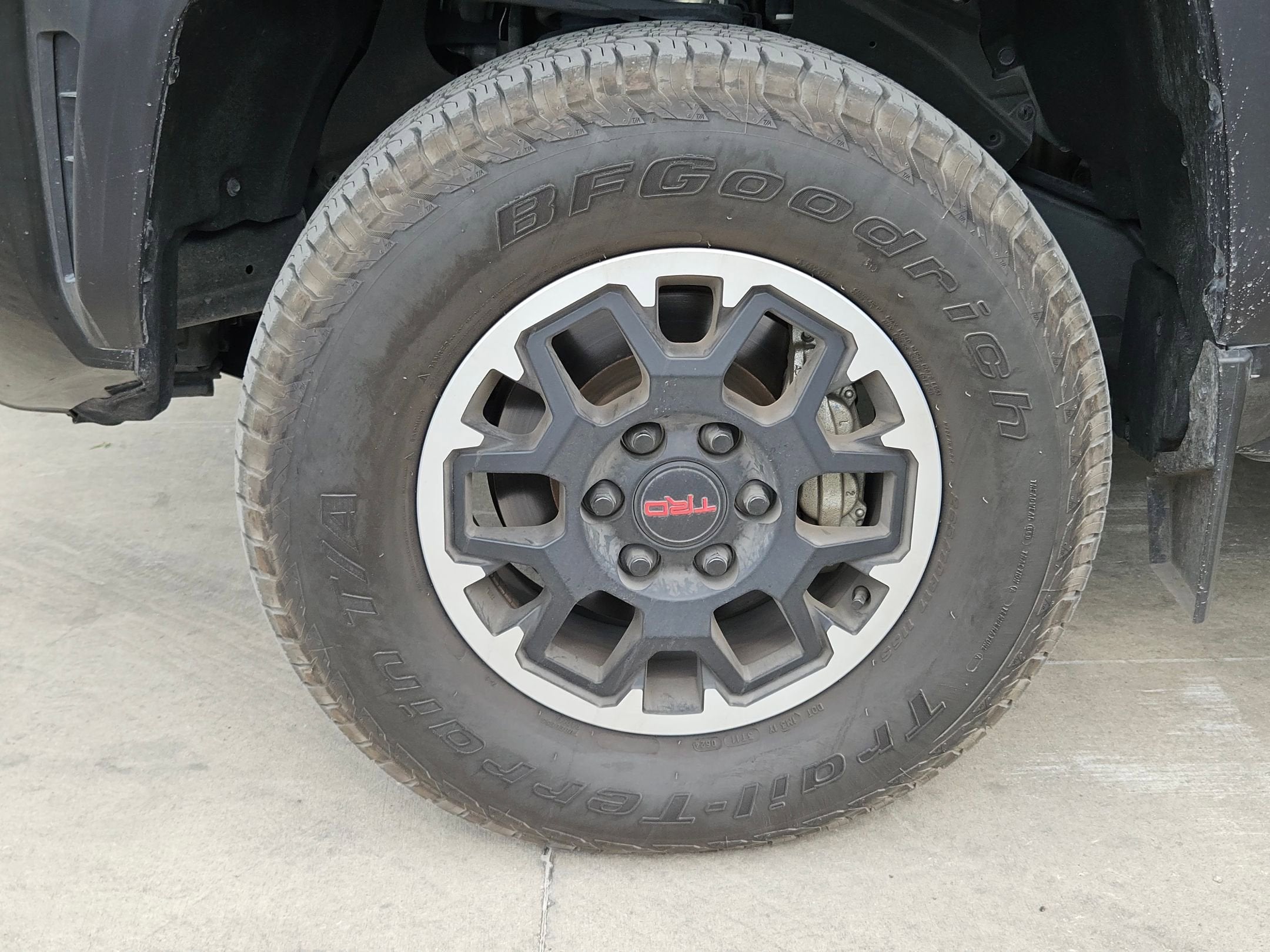 2024 Toyota TACOMA TRD