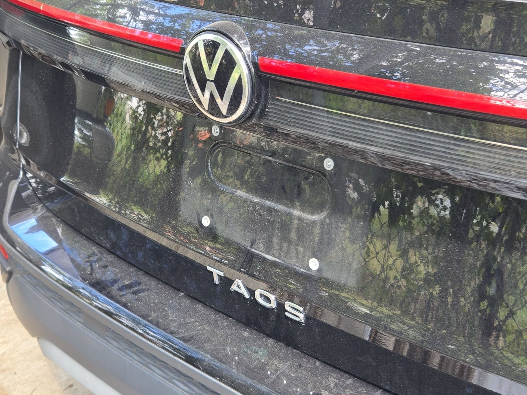 2025 Volkswagen TAOS S