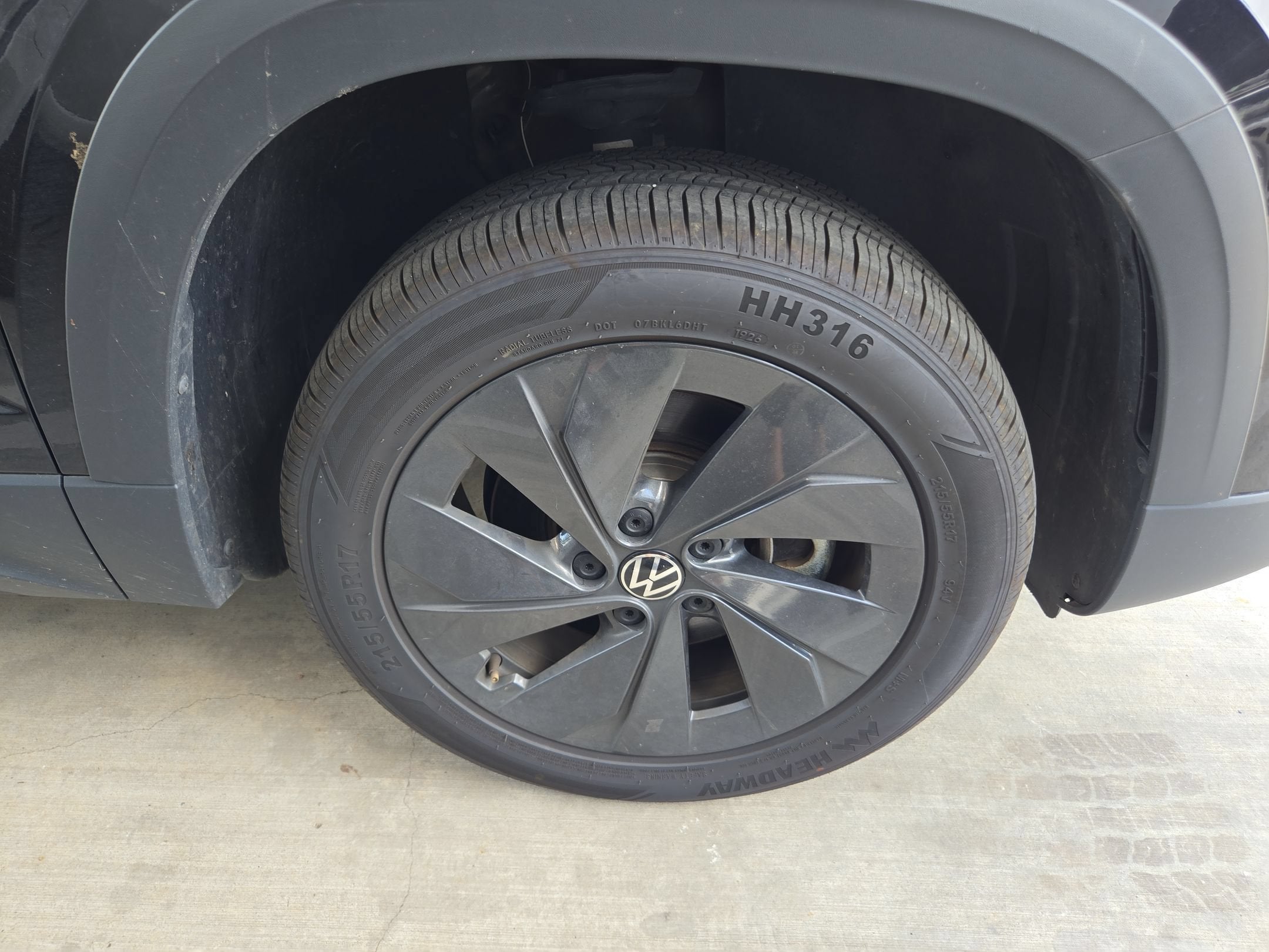 2025 Volkswagen TAOS S