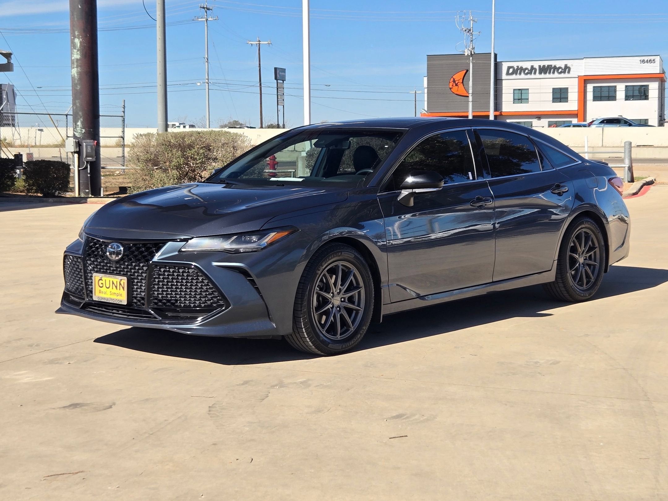 2022 Toyota AVALON TOURING