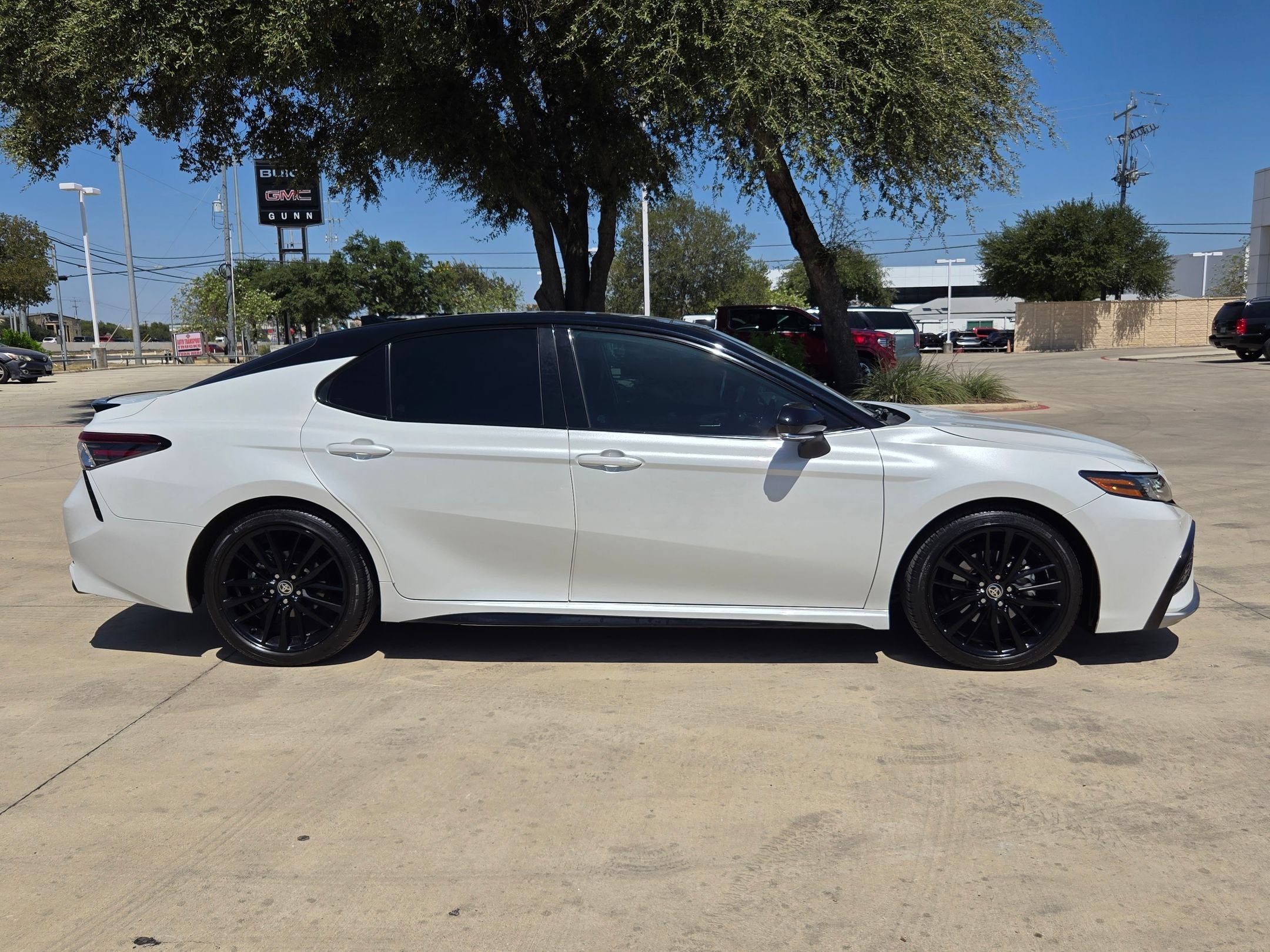 2021 Toyota CAMRY XSE