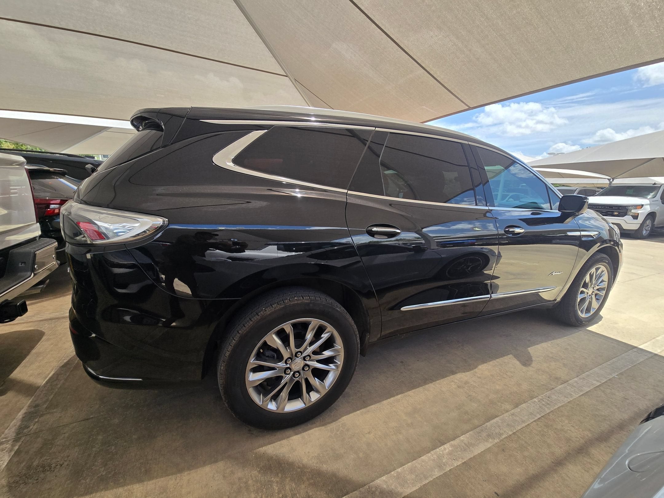 2022 Buick ENCLAVE AVENIR