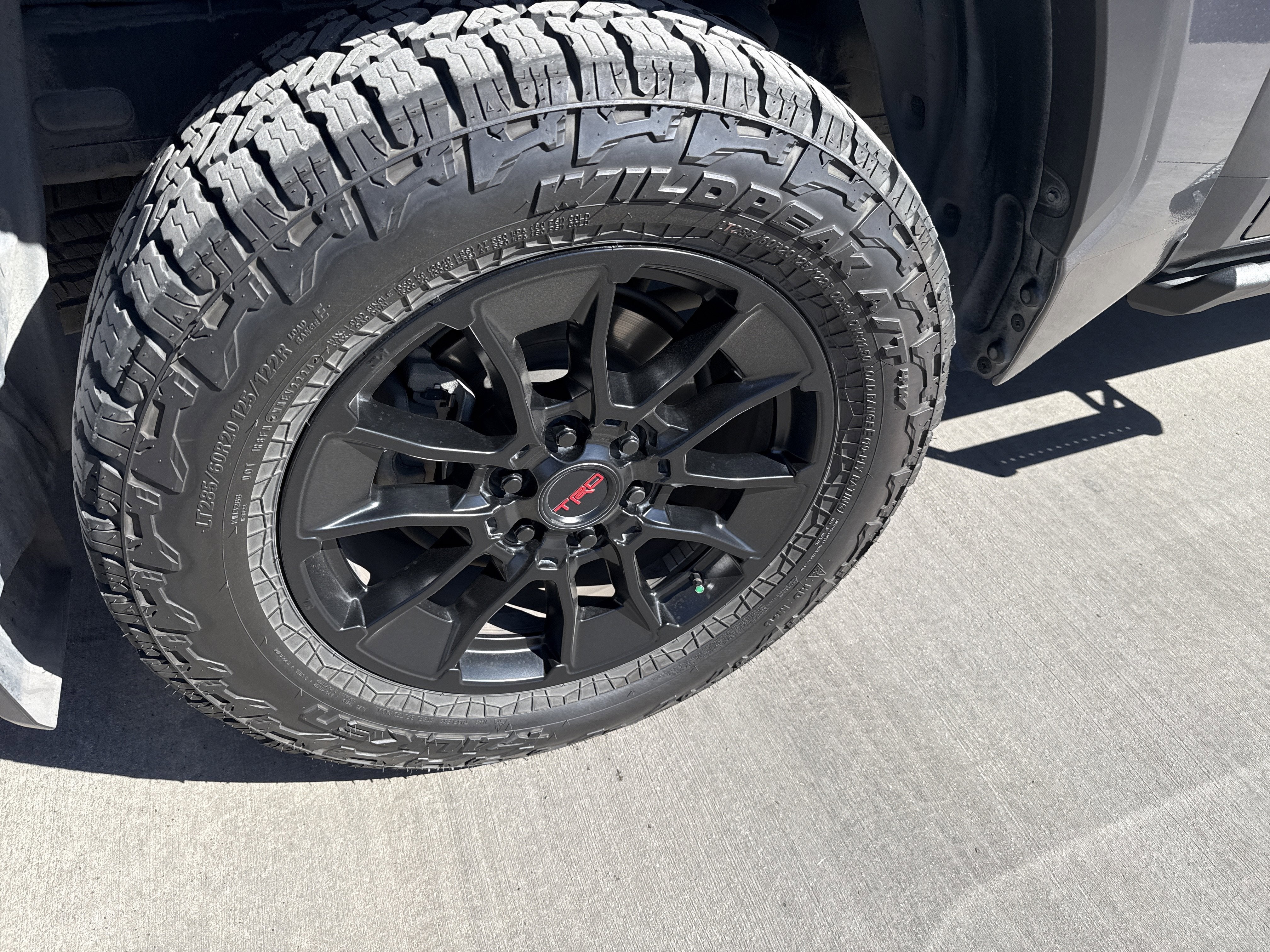 2024 Toyota TUNDRA 4WD SR5