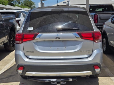 2016 Mitsubishi OUTLANDER SE SE