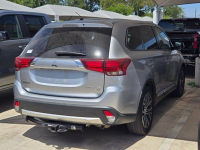 2016 Mitsubishi OUTLANDER SE SE