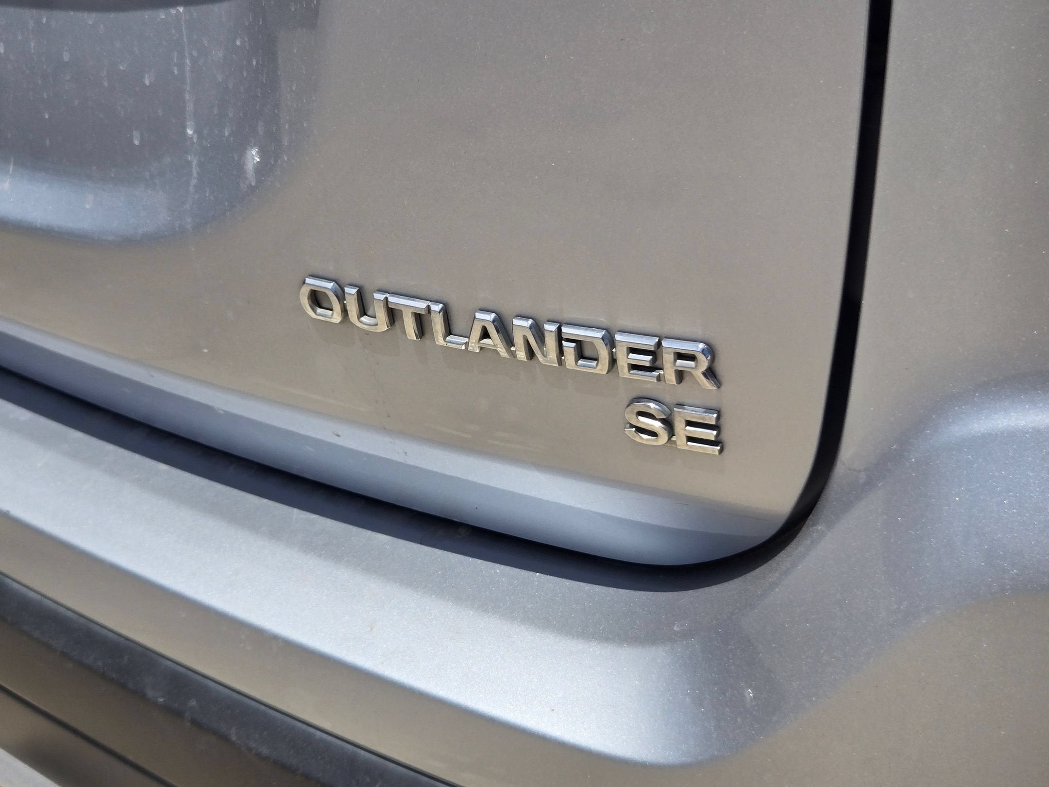 2016 Mitsubishi OUTLANDER SE SE
