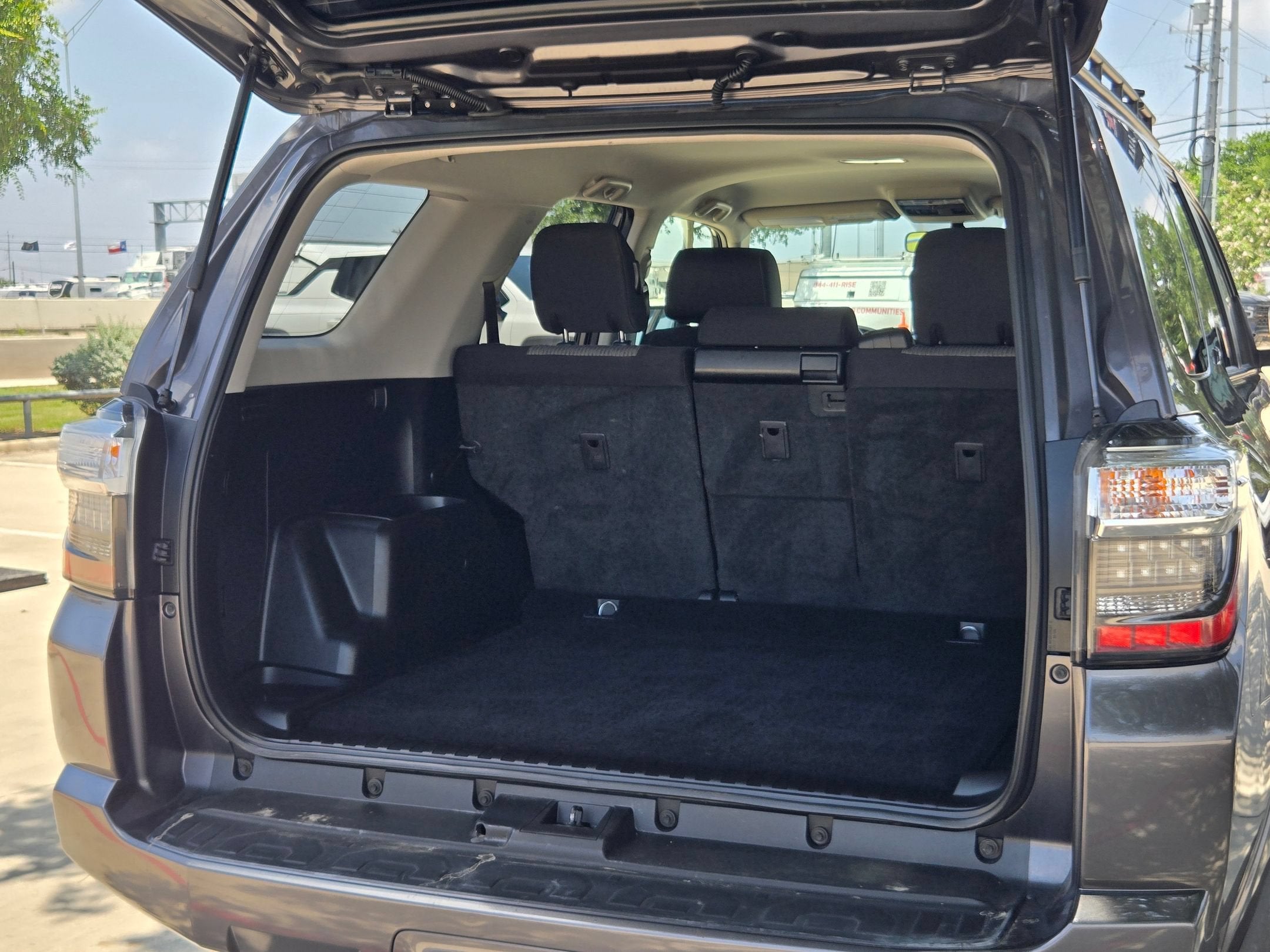 2019 Toyota 4RUNNER SR5
