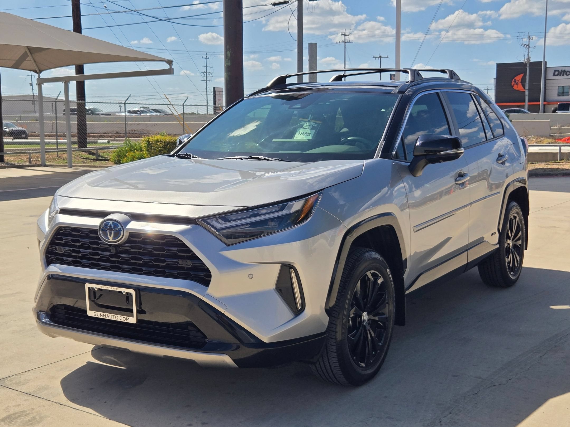 2024 Toyota RAV4 HYBRID XSE