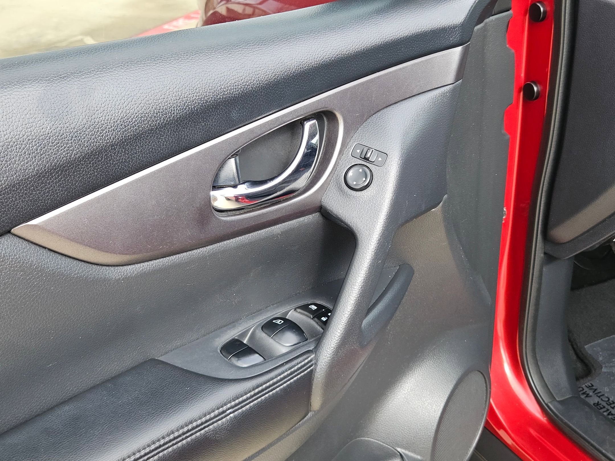 2016 Nissan ROGUE S FWD