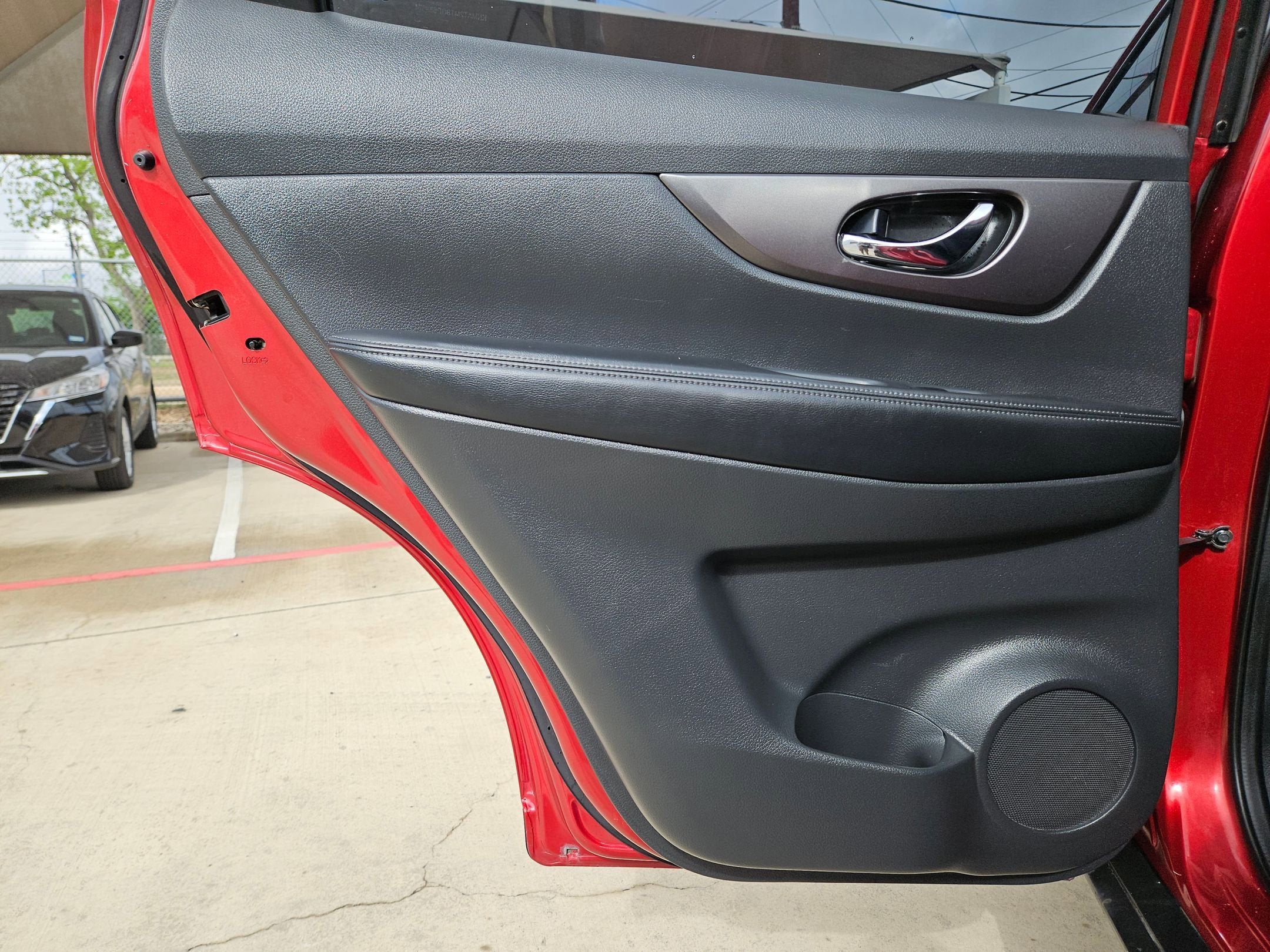 2016 Nissan ROGUE S FWD