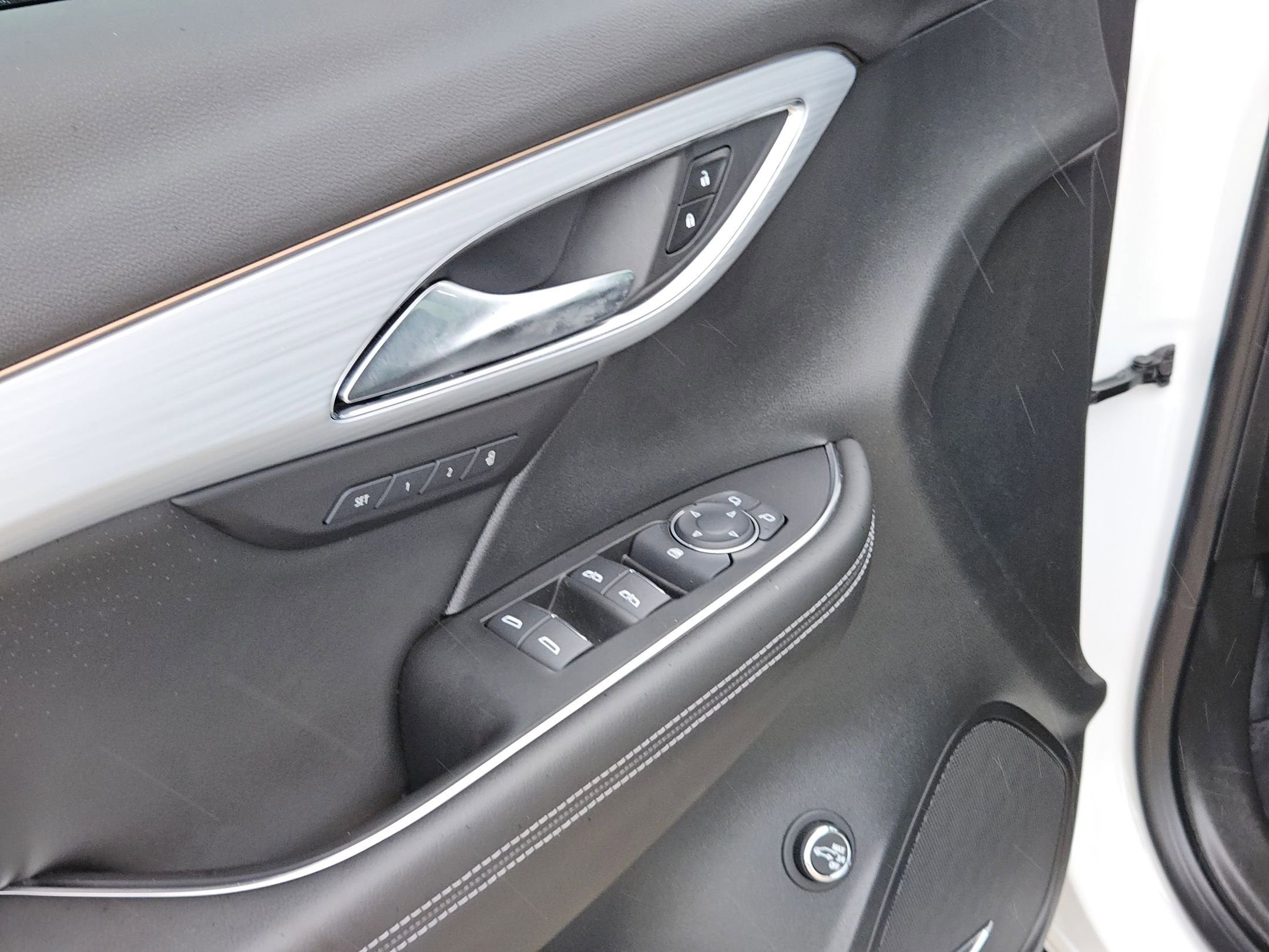 2025 Buick ENVISION AVENIR
