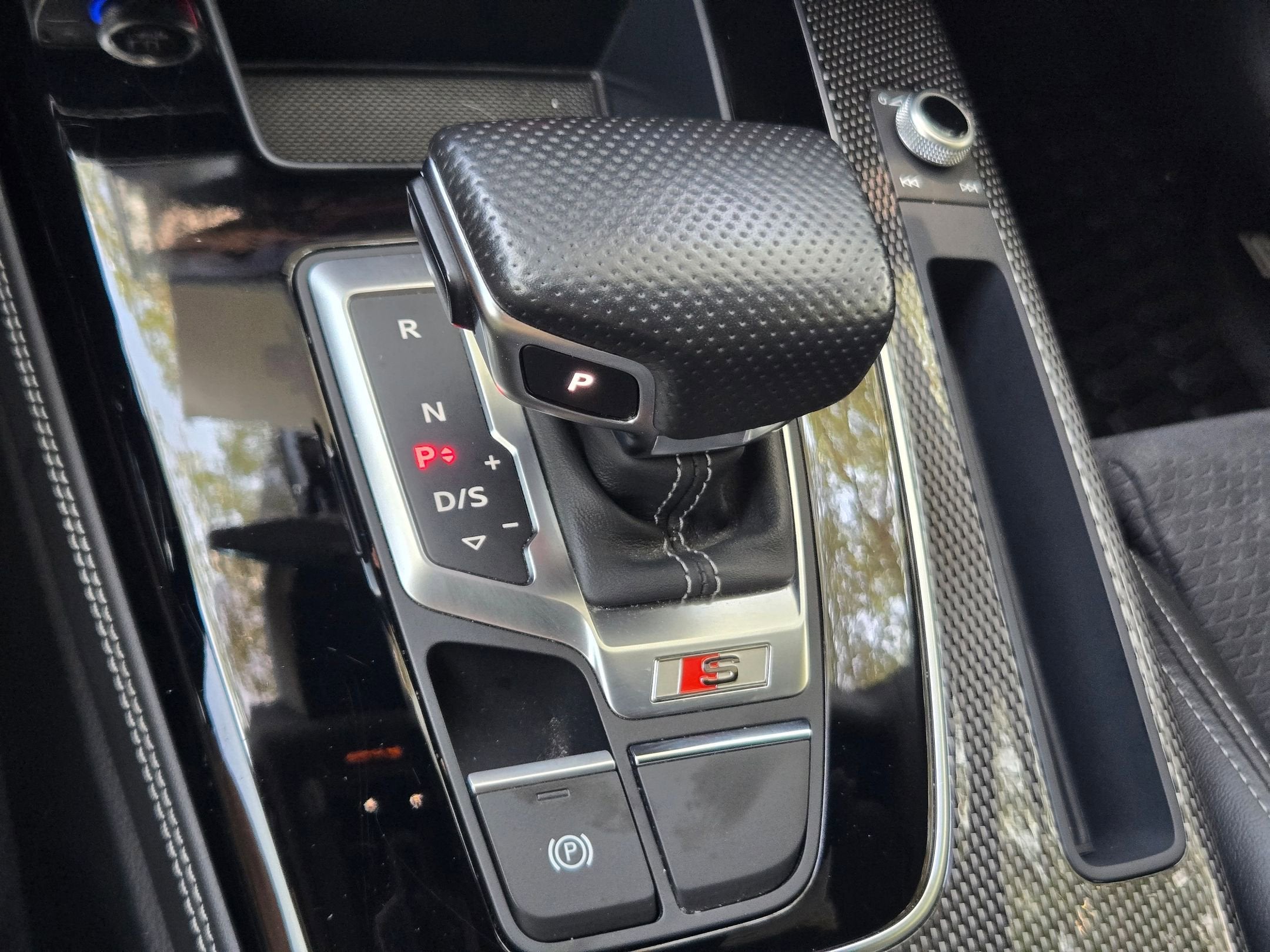 2022 Audi SQ5 PREMIUM PLUS