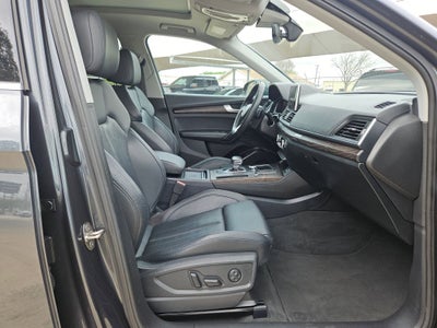 2019 Audi Q5 PREMIUM PLUS