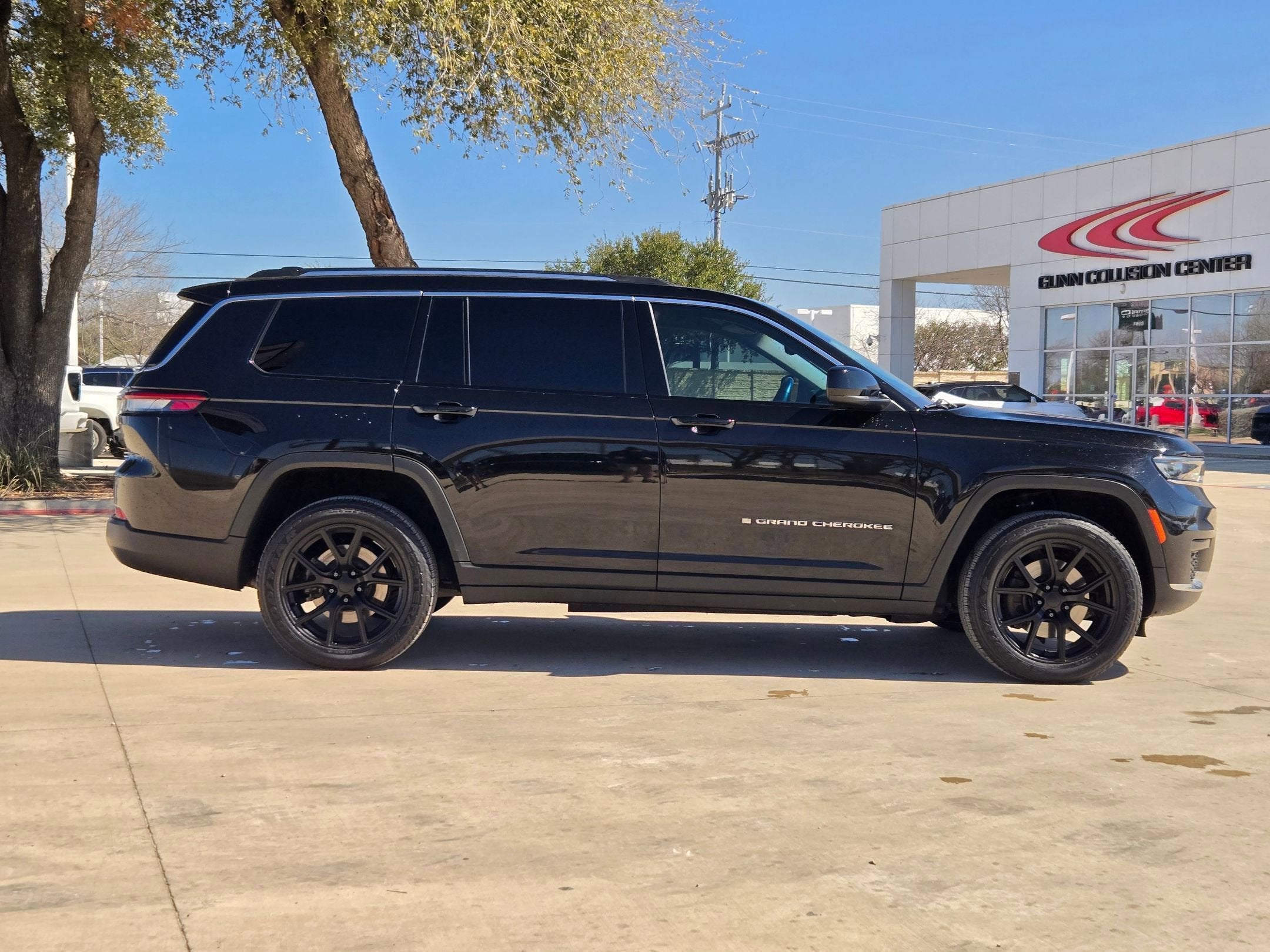 2022 Jeep Grand Cherokee L Laredo