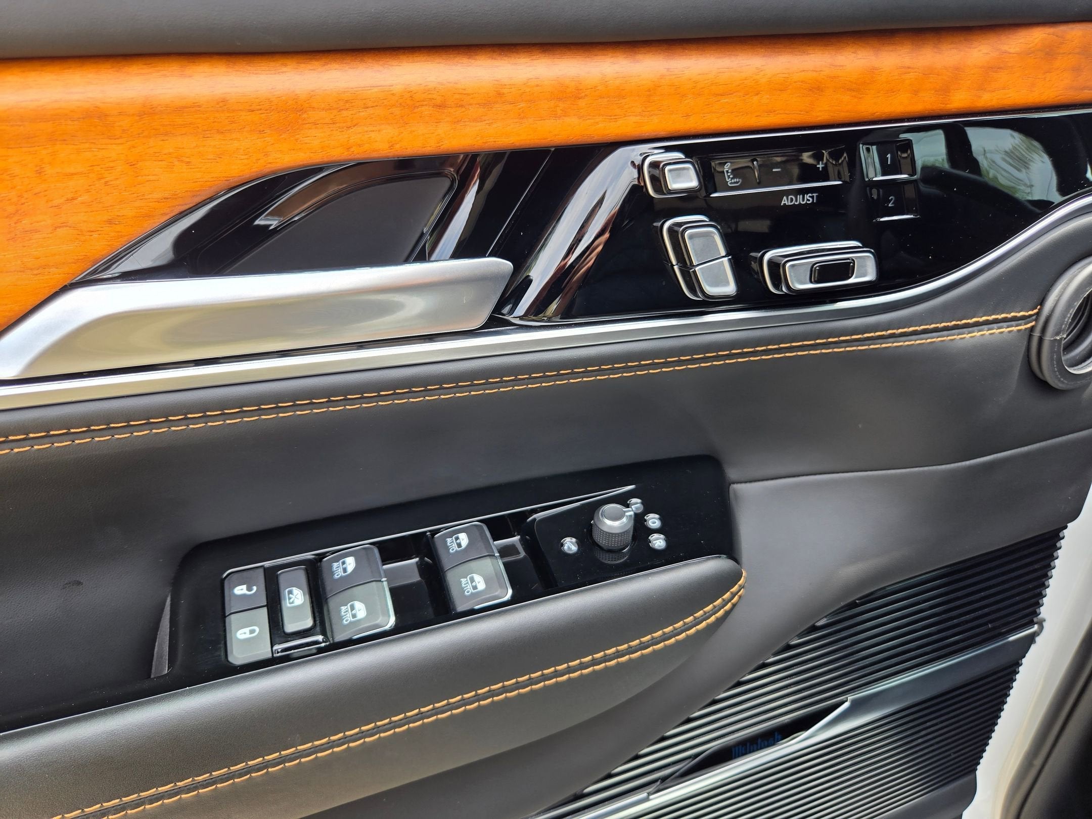 2024 Jeep Grand Wagoneer Series III