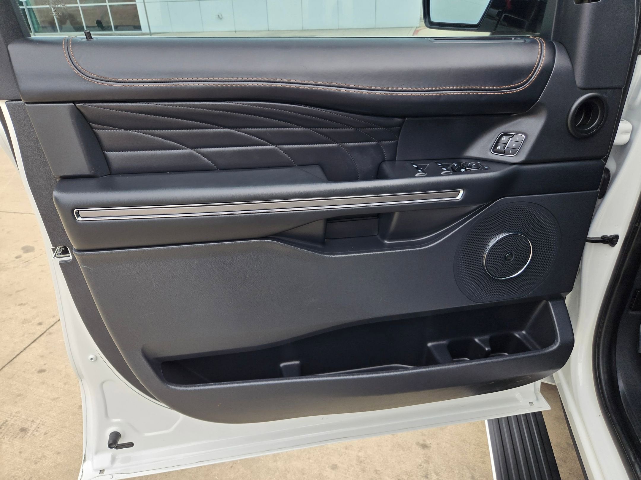 2023 Ford Expedition Max Platinum