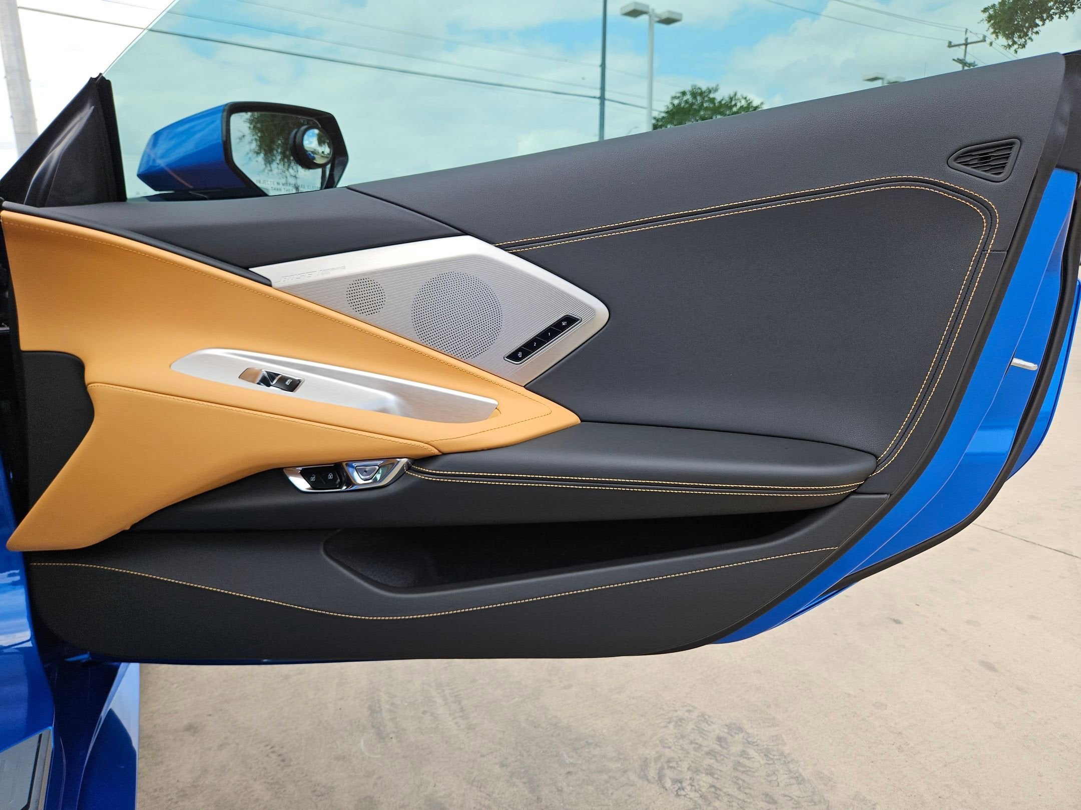 2024 Chevrolet Corvette 2LT