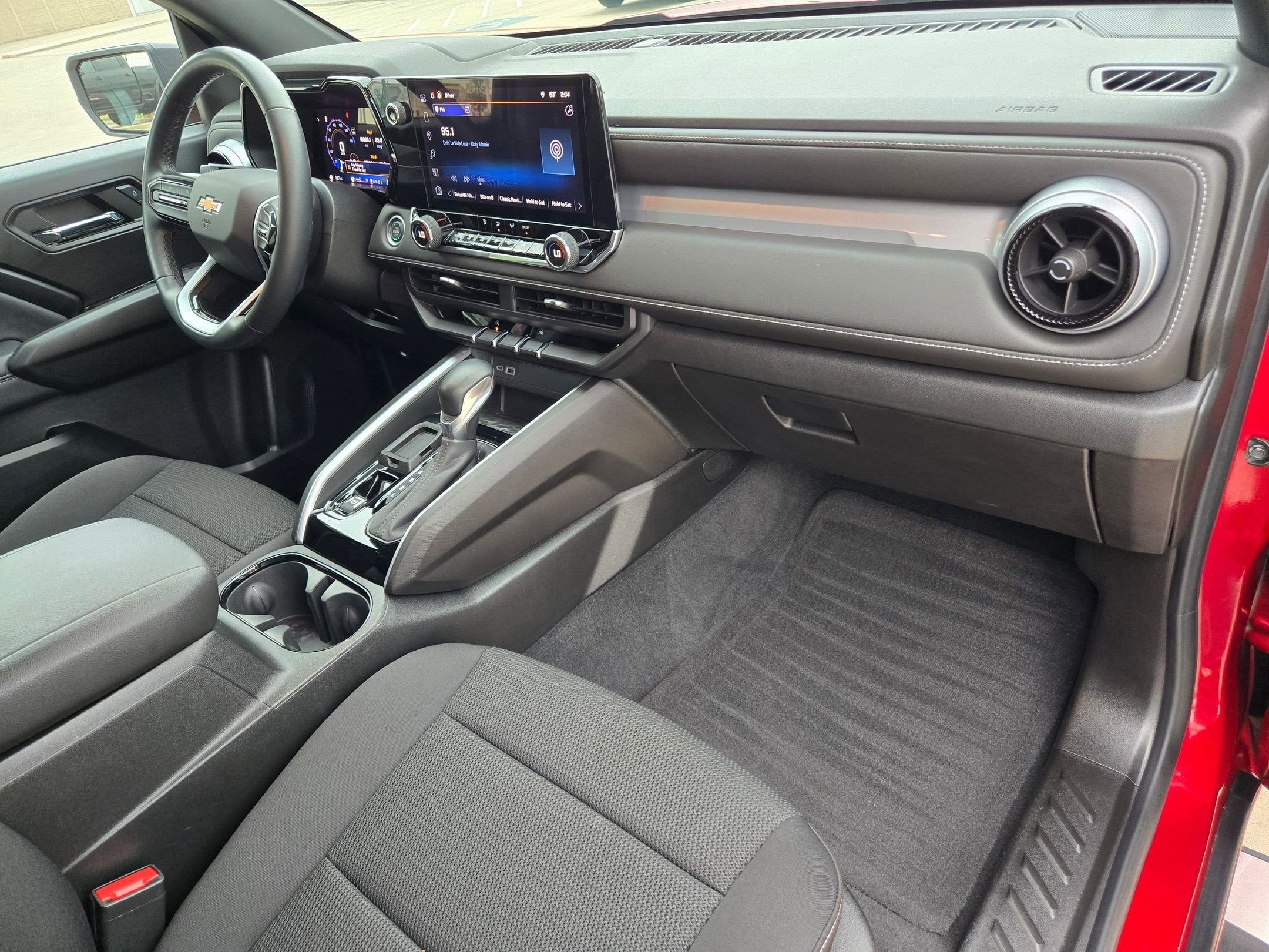 2024 Chevrolet Colorado 2WD LT