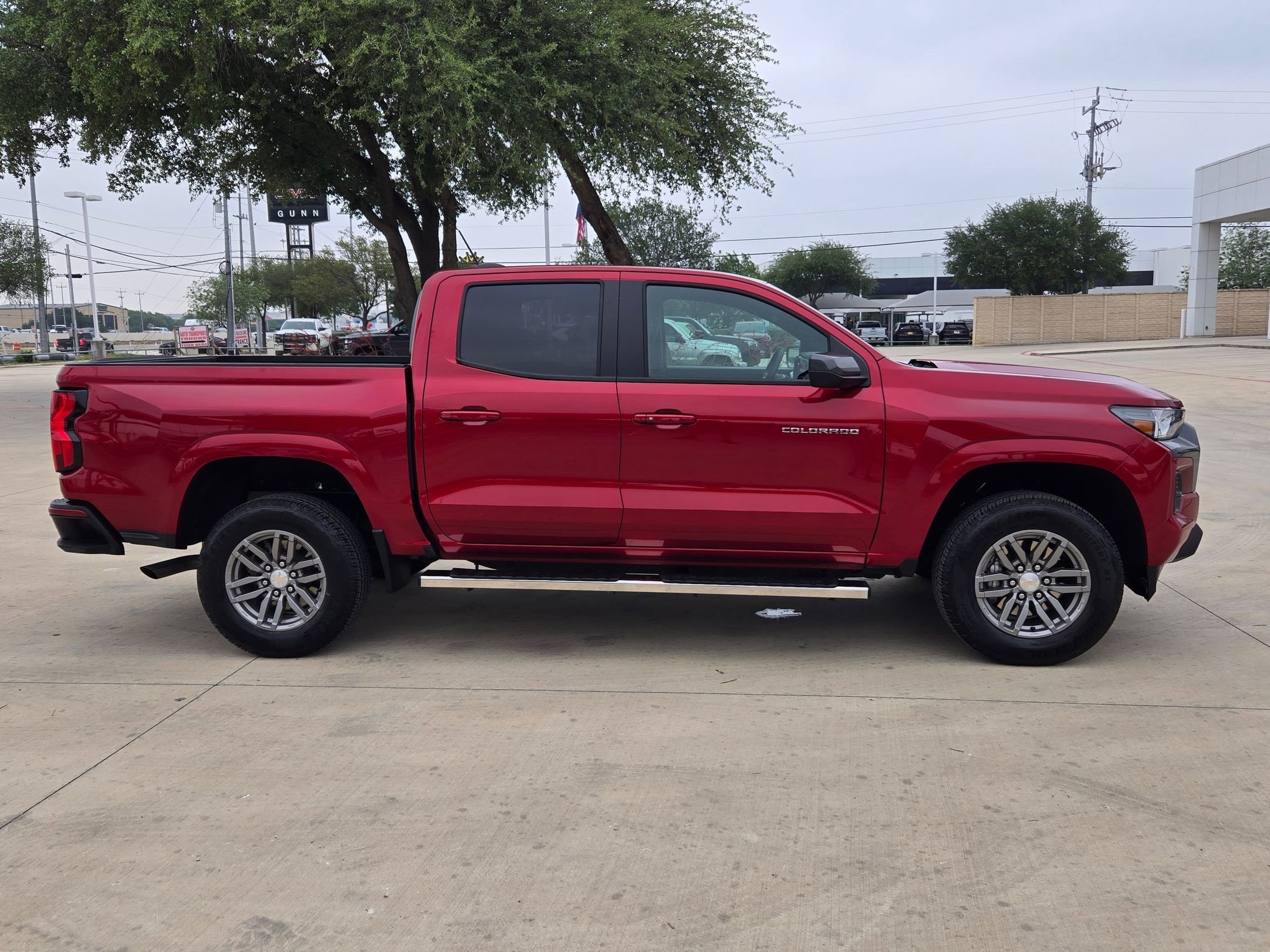 2024 Chevrolet Colorado 2WD LT