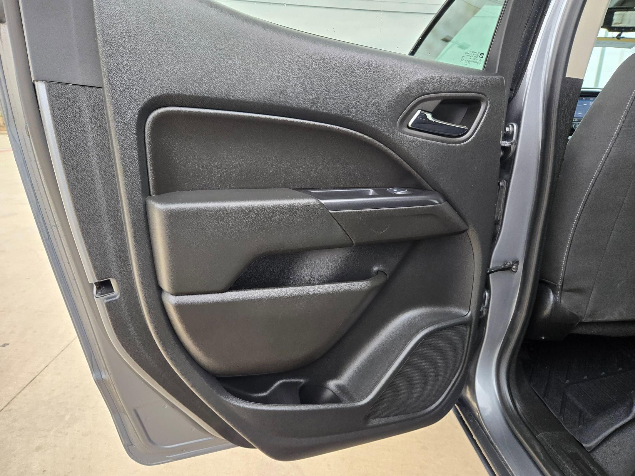 2022 Chevrolet Colorado 2WD LT