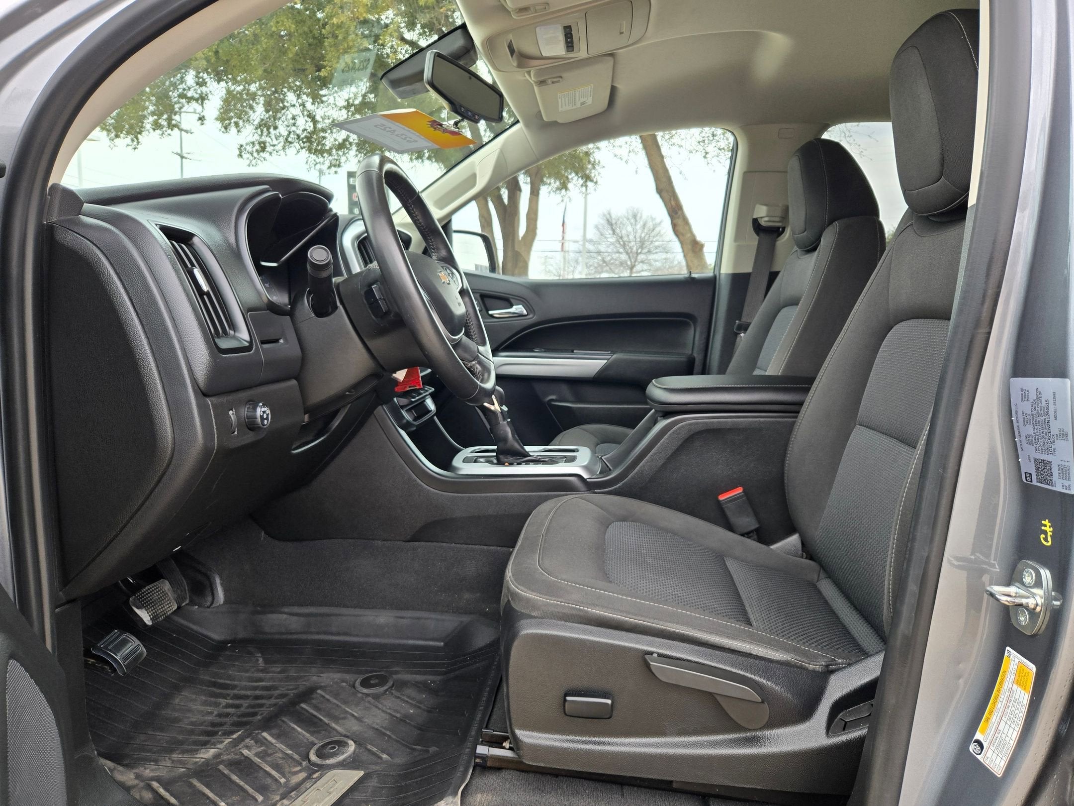 2022 Chevrolet Colorado 2WD LT