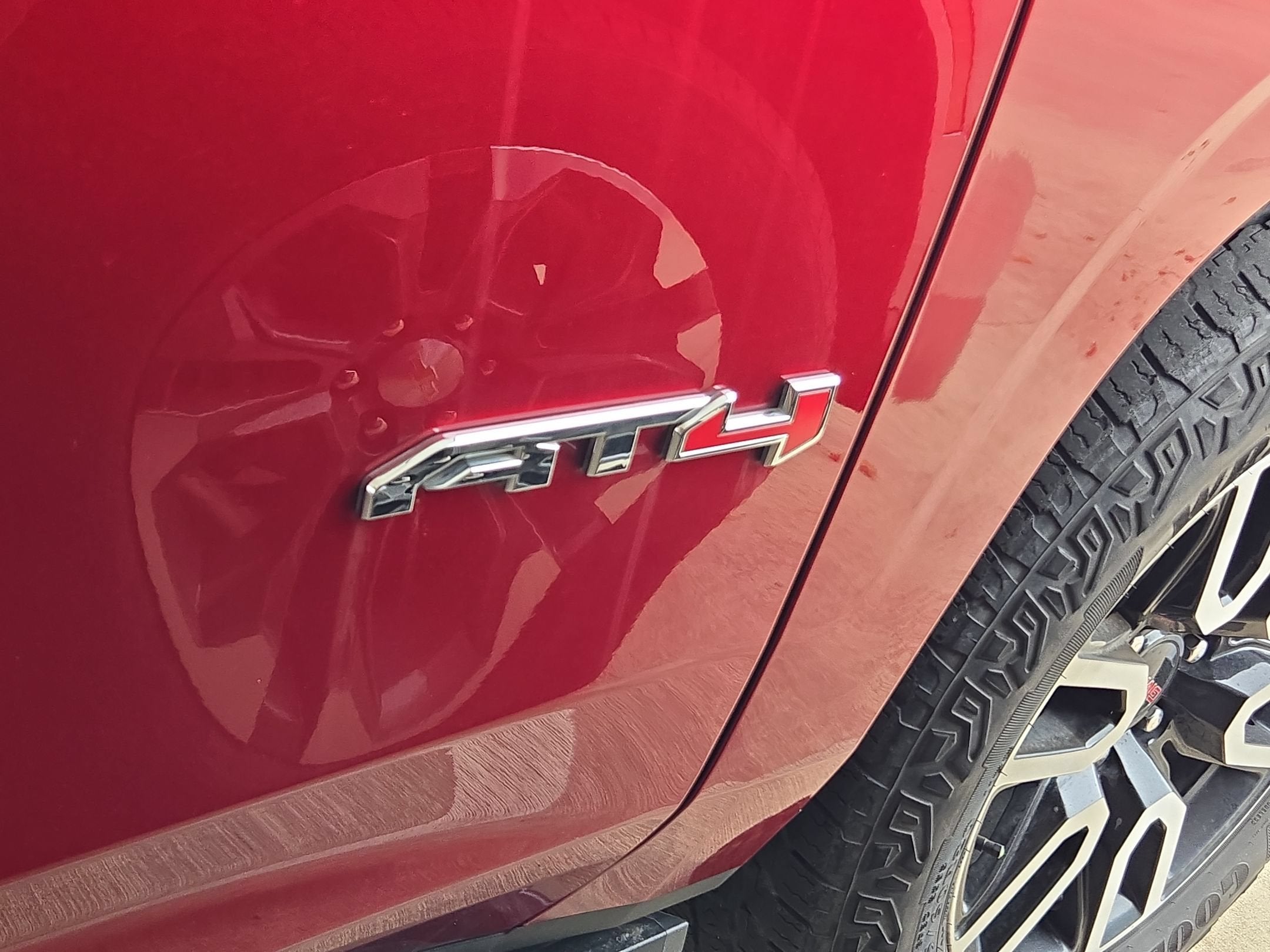 2023 GMC Yukon AT4