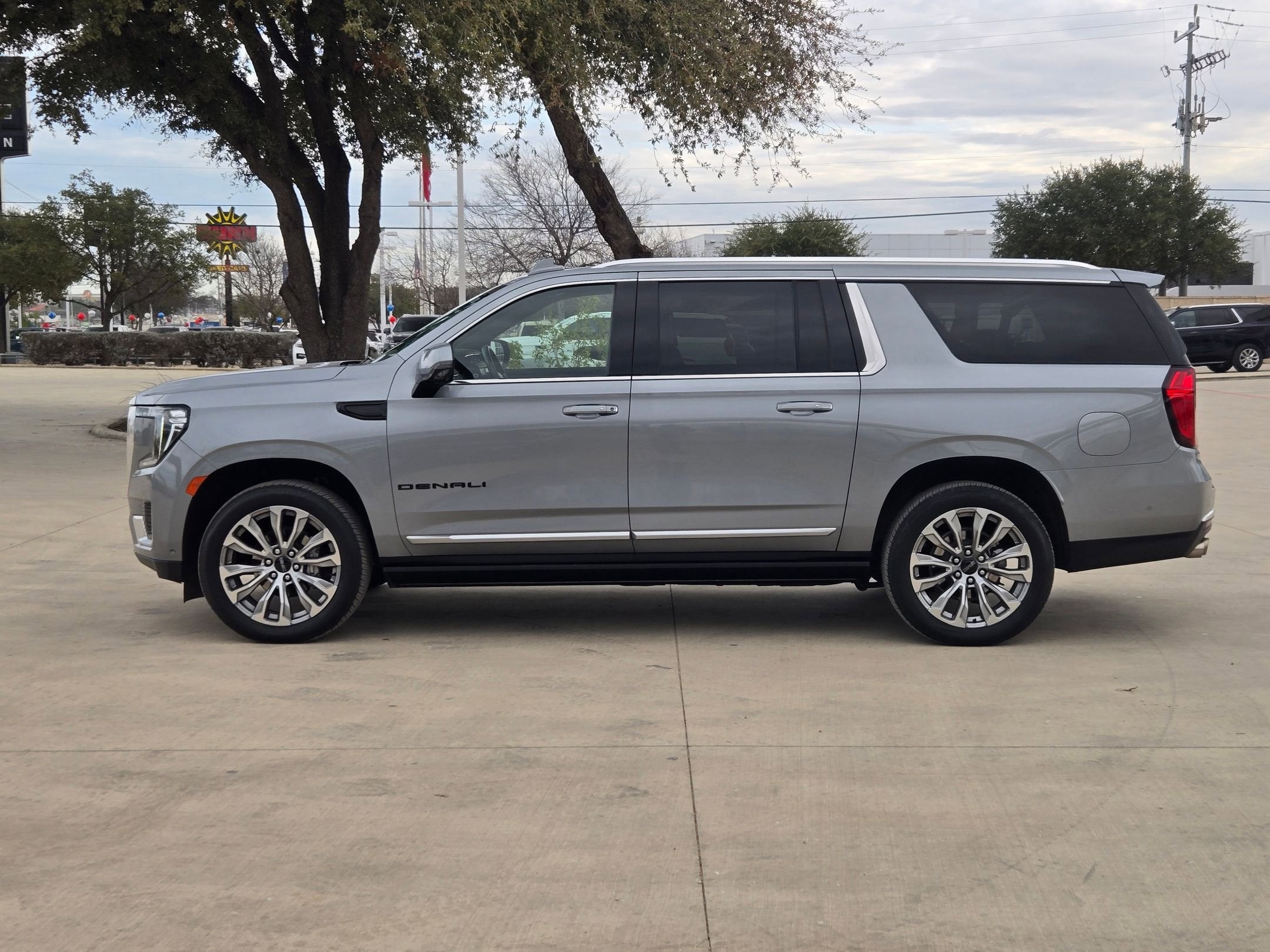 2024 GMC Yukon Denali