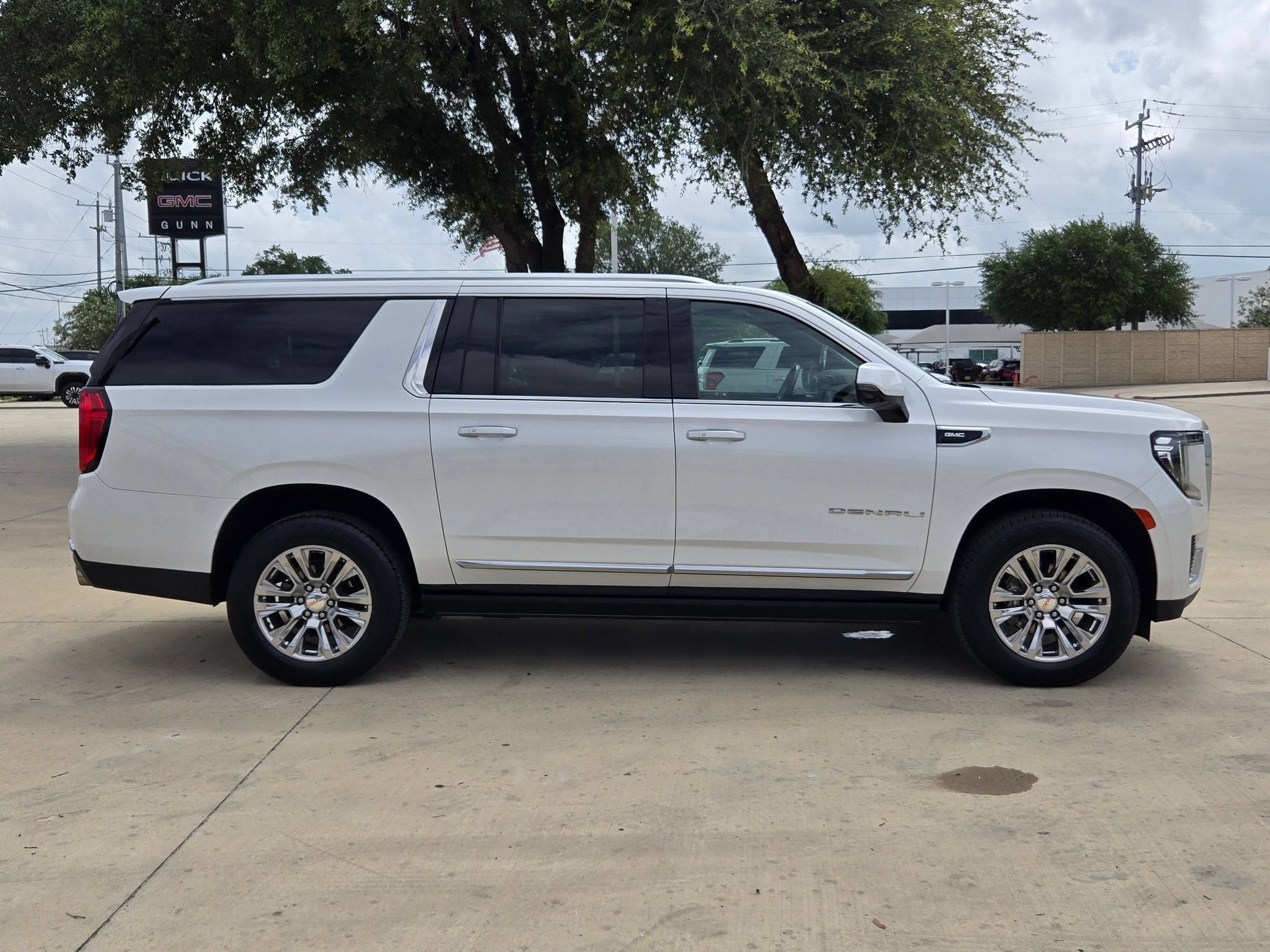2022 GMC Yukon Denali
