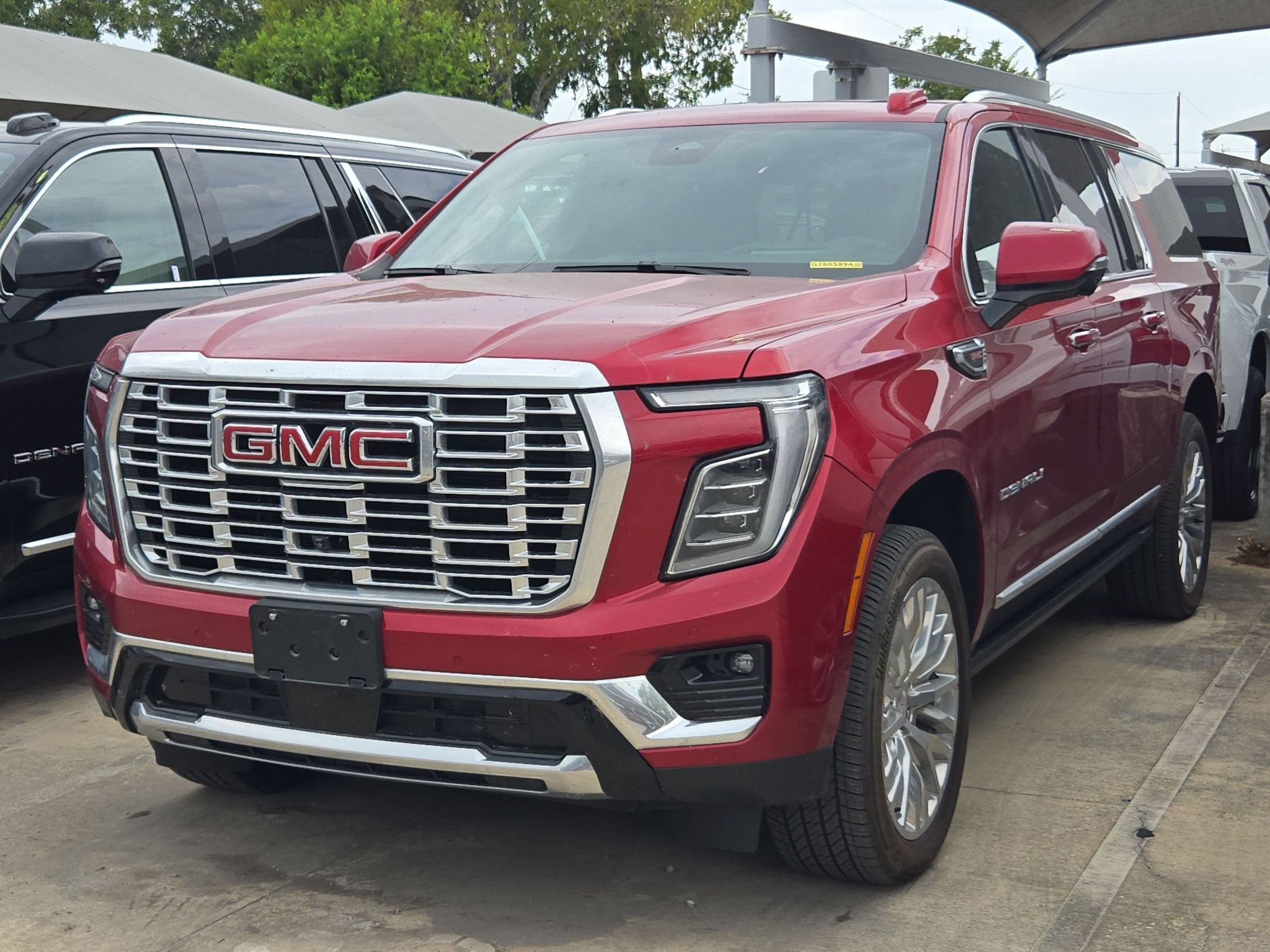 2025 GMC Yukon Denali
