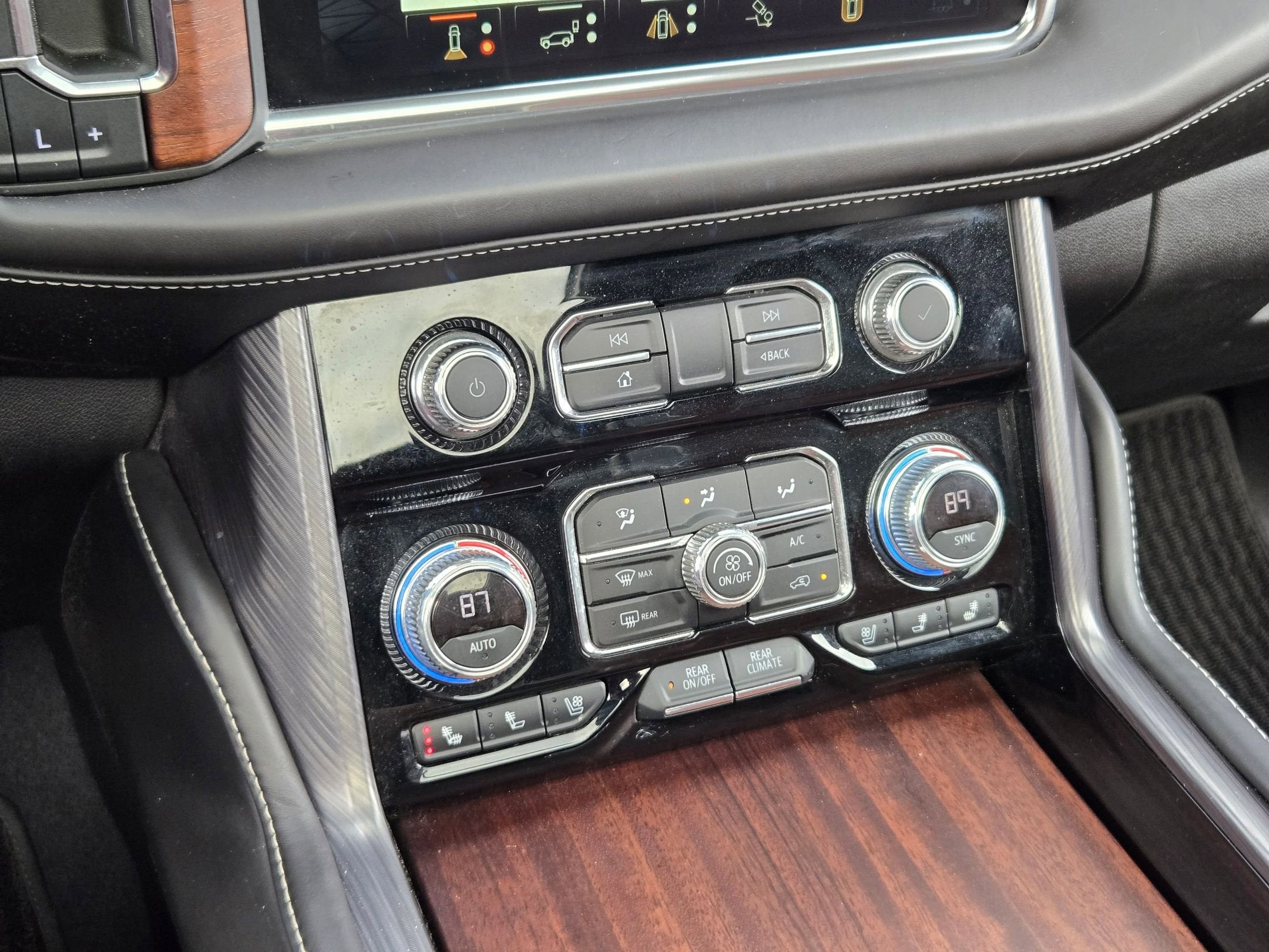 2023 GMC Yukon Denali Ultimate