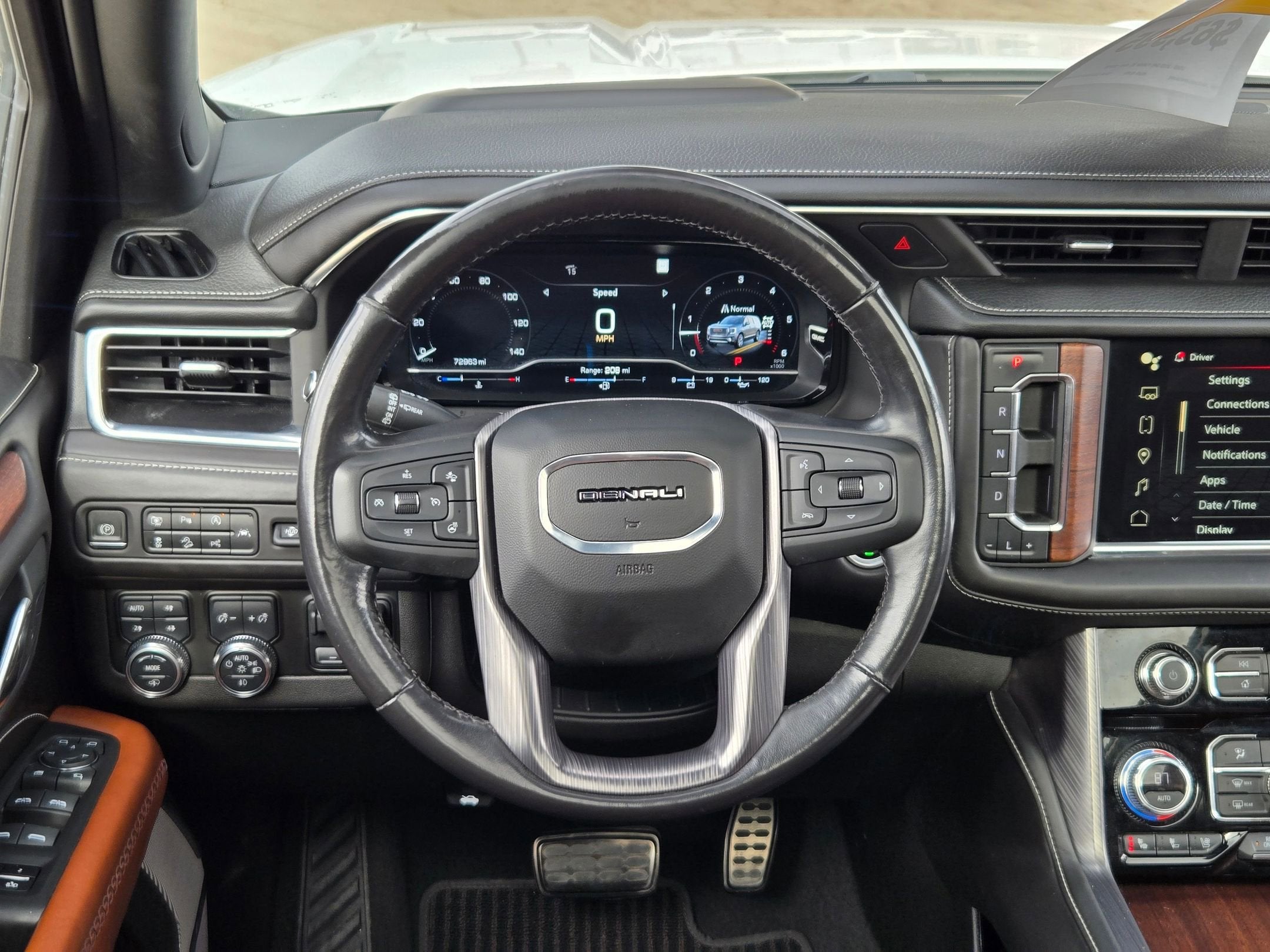 2023 GMC Yukon Denali Ultimate